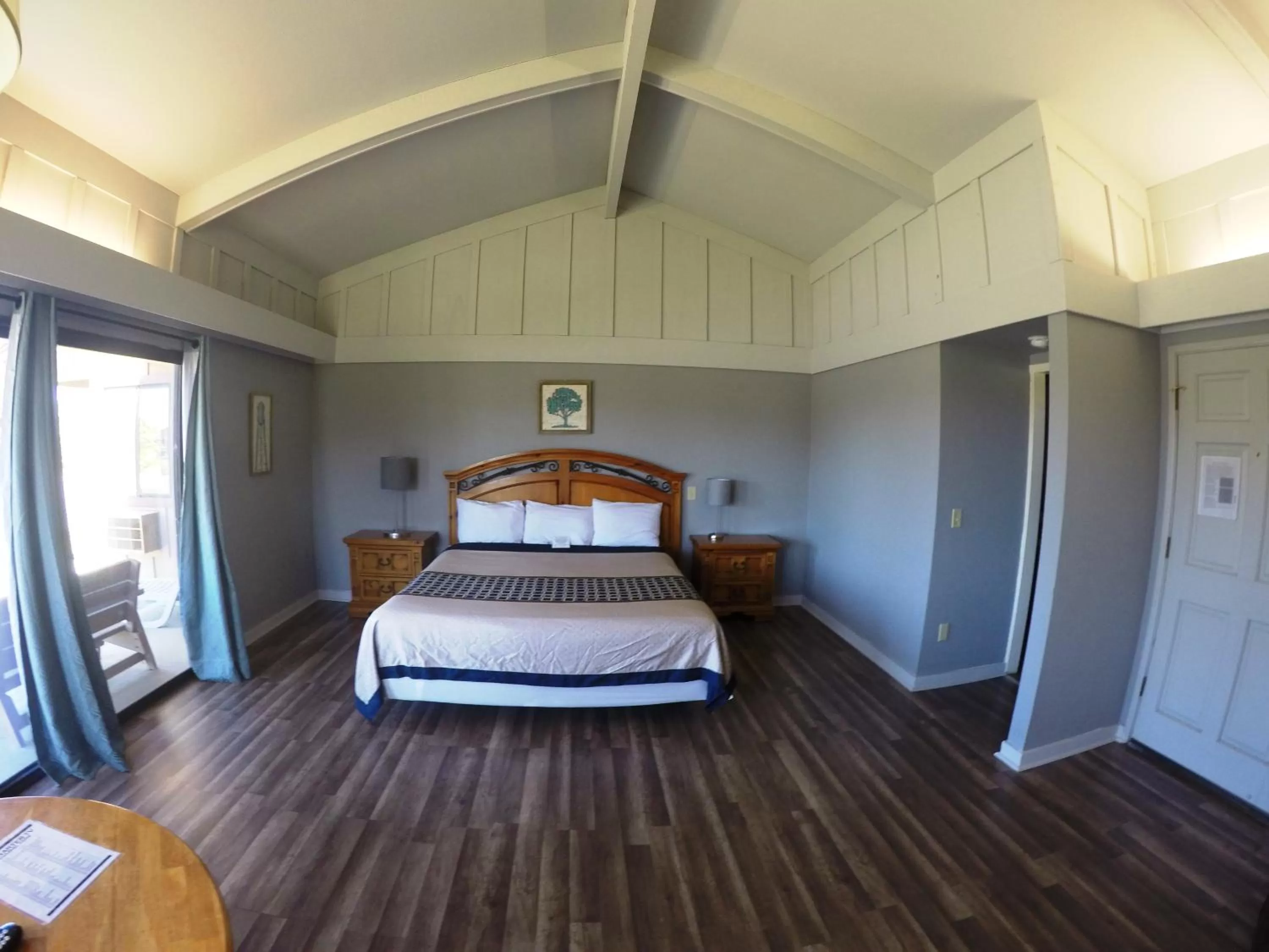 Bed in Ridgemark Golf Club and Resort