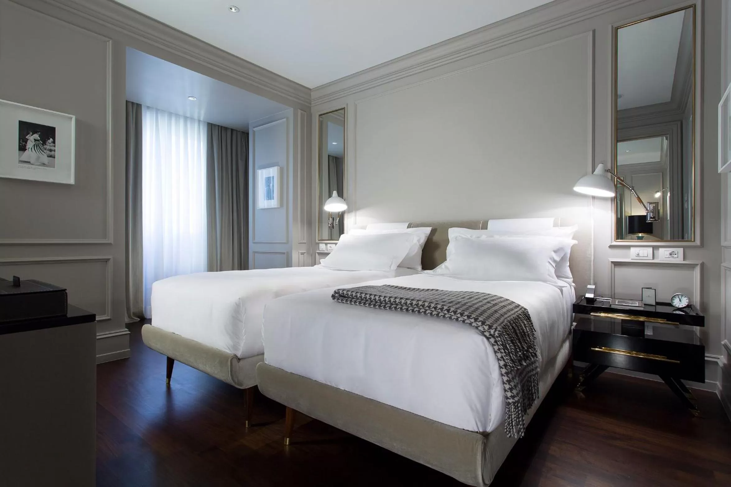 Bed in Portrait Firenze - Lungarno Collection