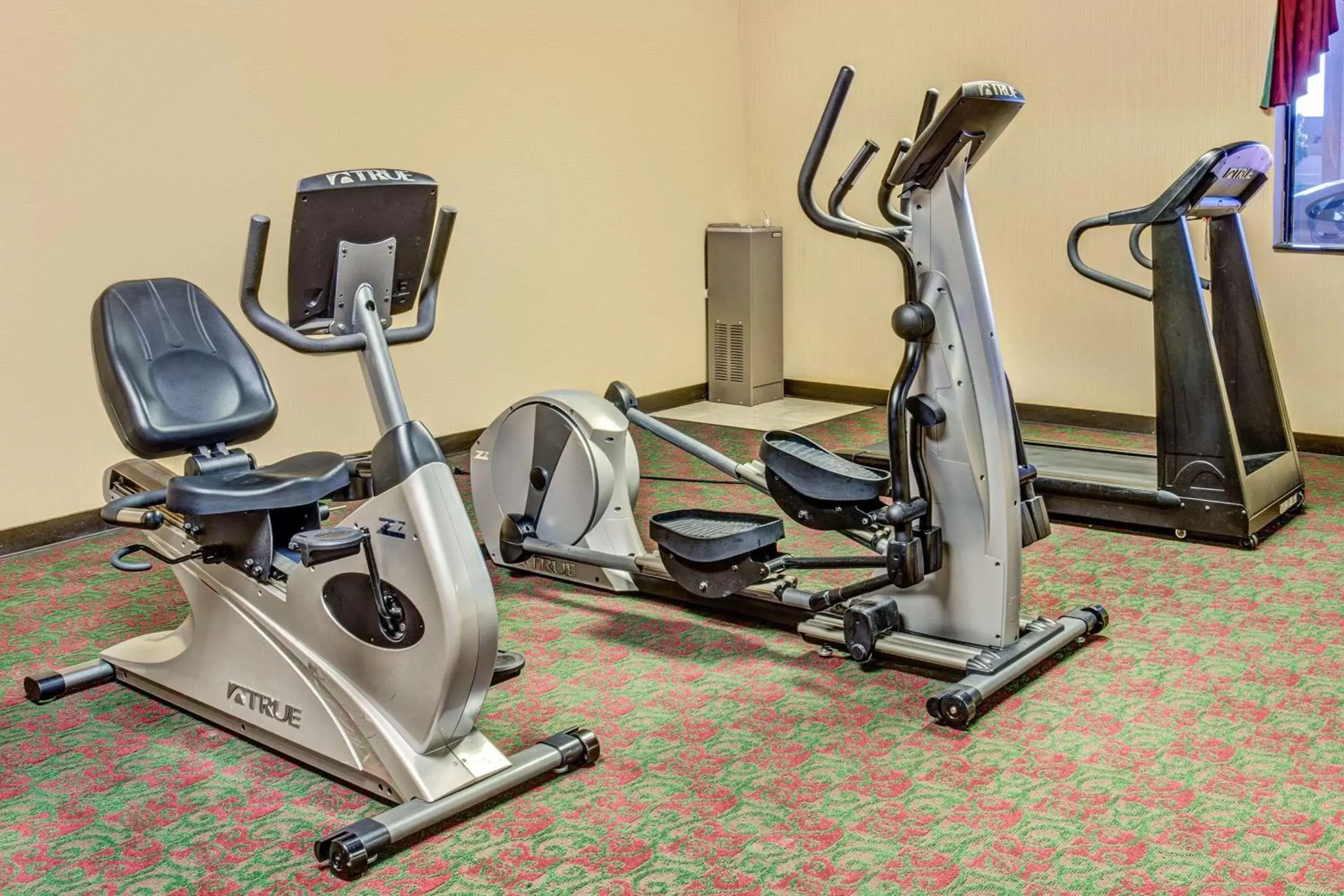Fitness centre/facilities in Ramada by Wyndham Murfreesboro Fitness centre/facilities in Ramada by Wyndham Murfreesboro