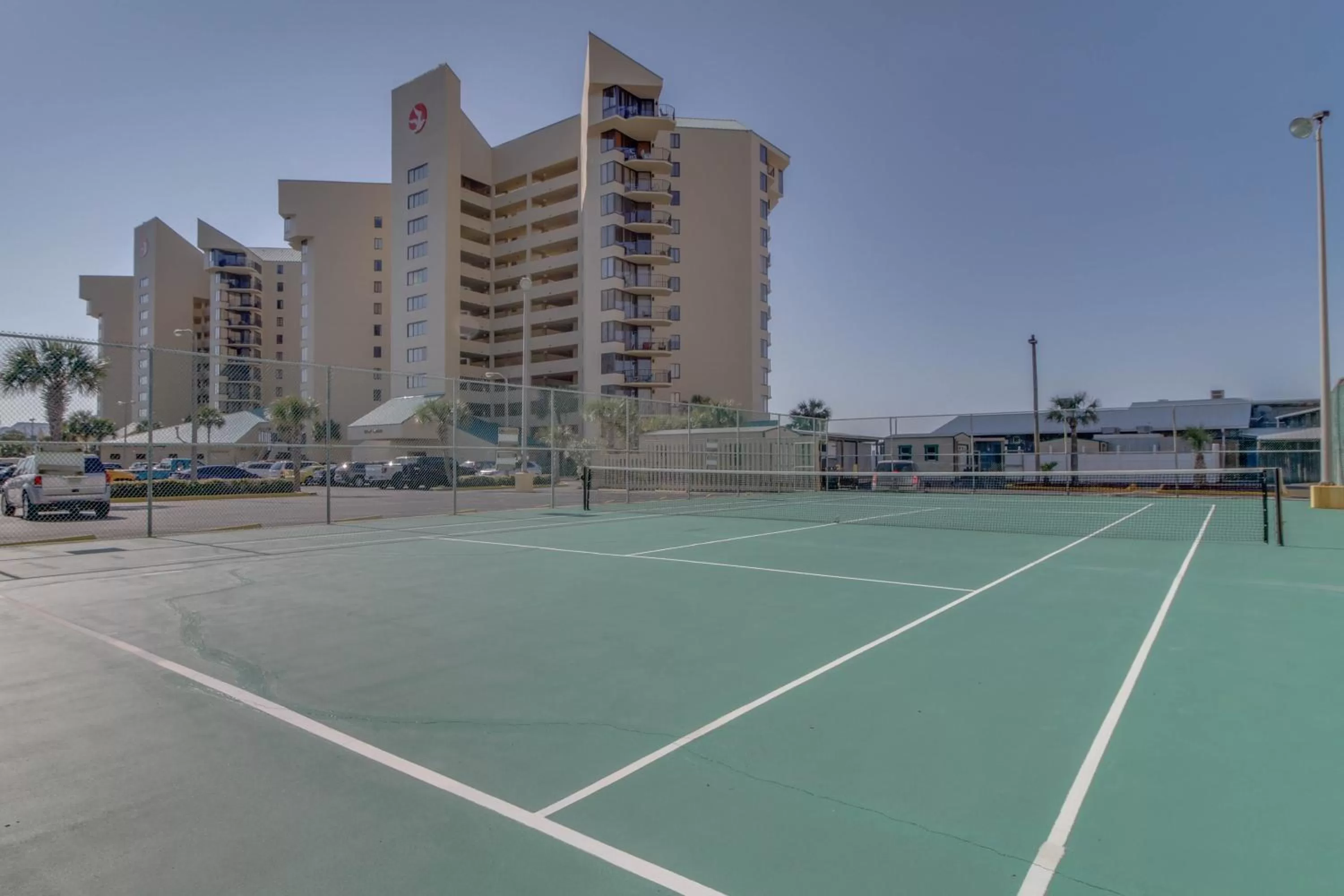 Tennis/Squash in Sunbird #608E