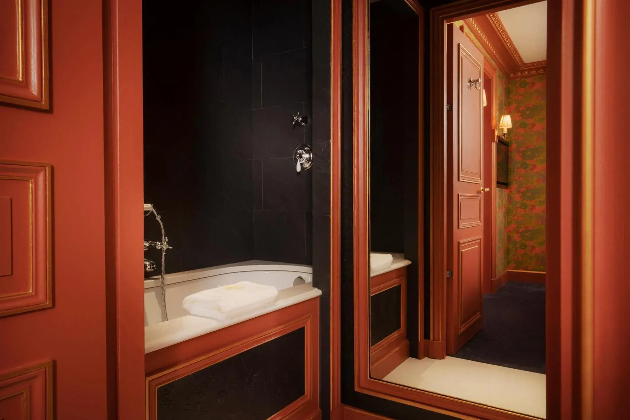 Bathroom in Maison Proust, Hotel & Spa La Mer