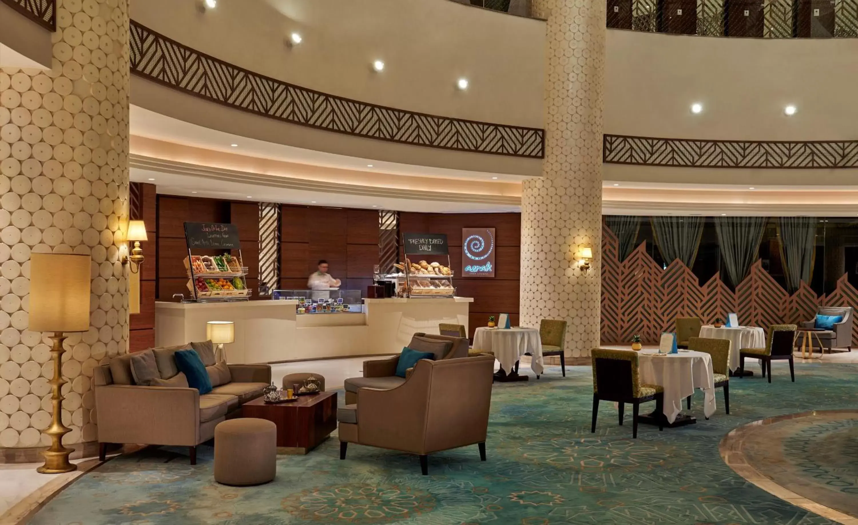 Restaurant/Places to Eat in Fairmont Ajman