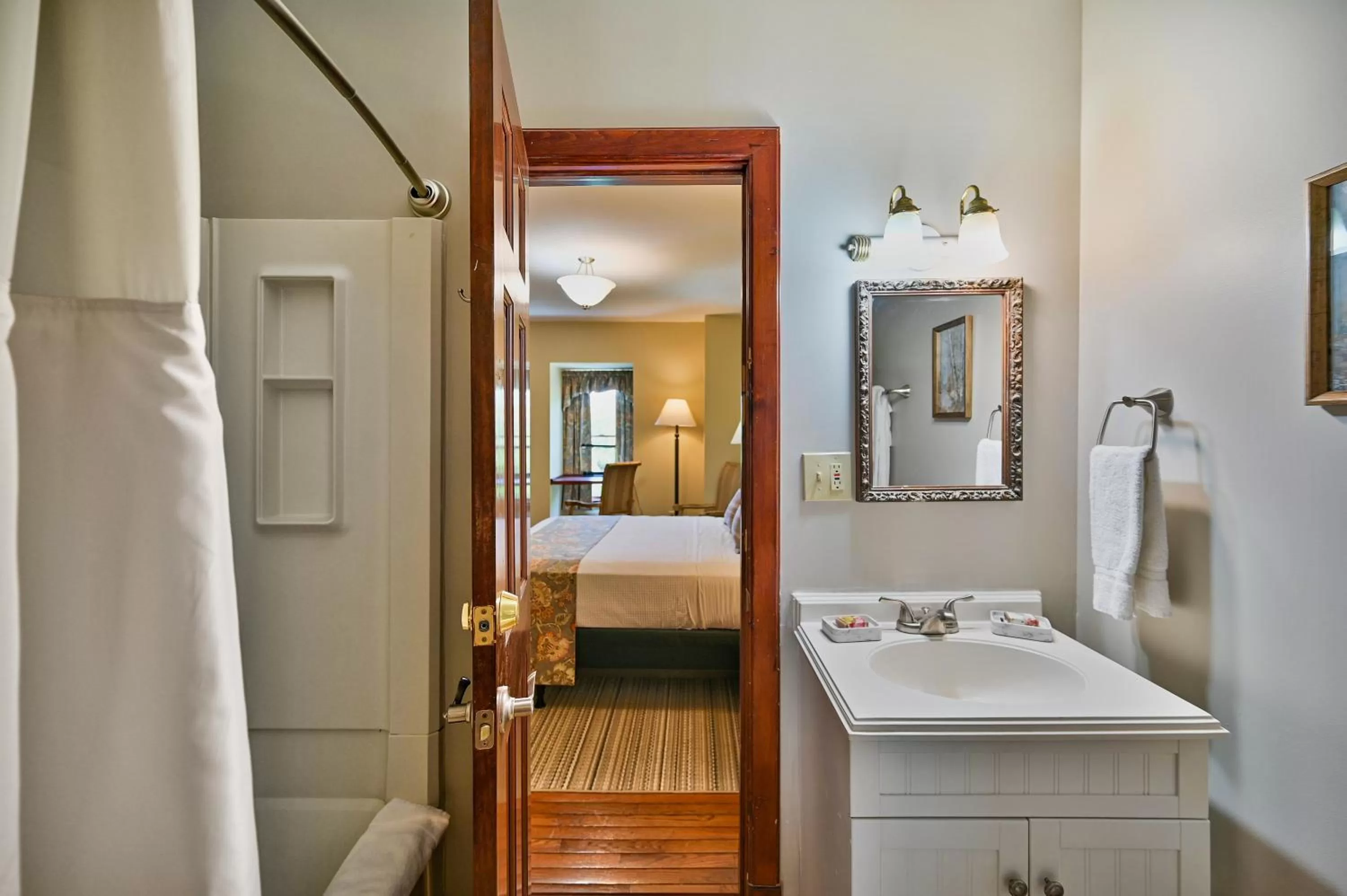 Bed in Tom Quick Inn