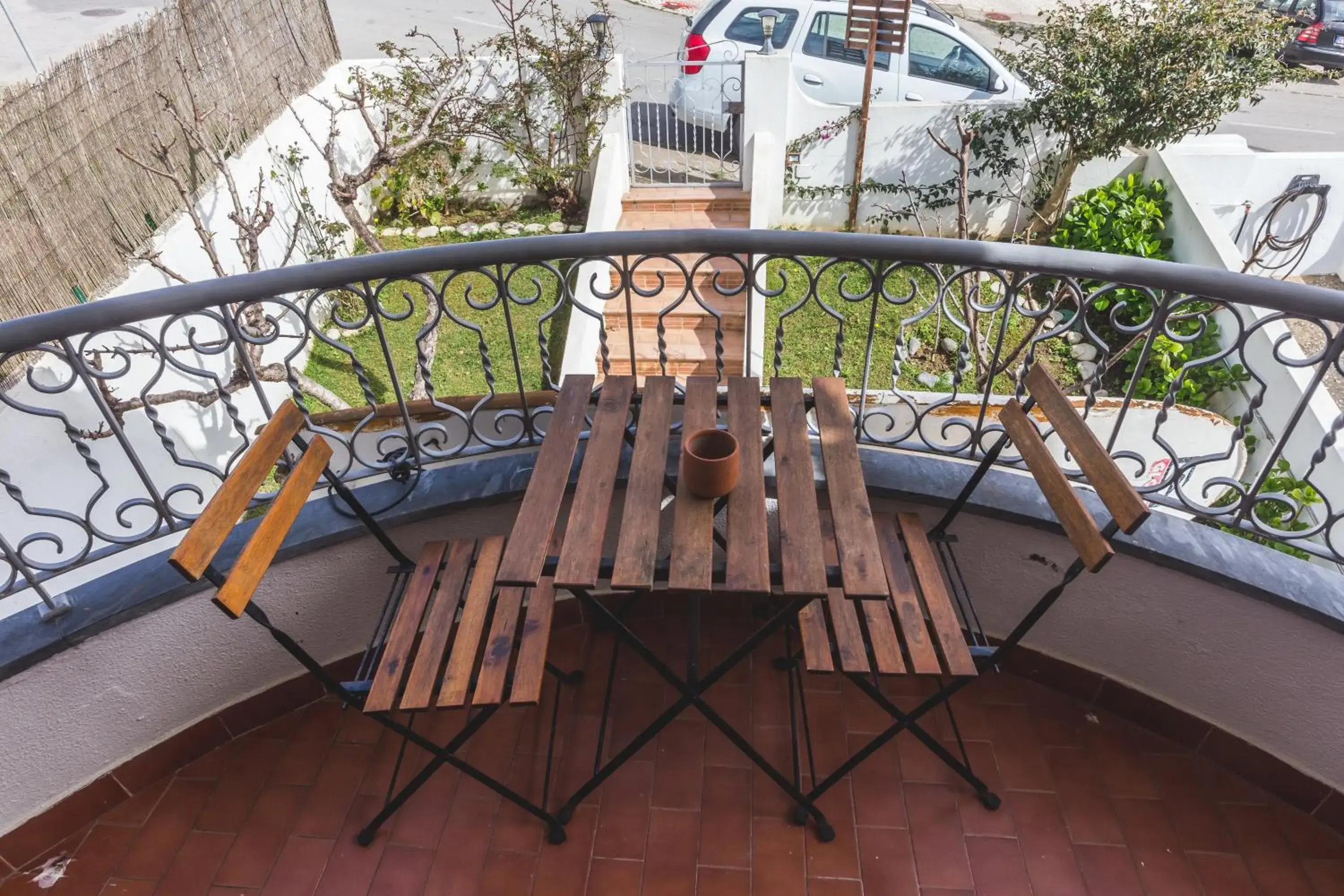 Balcony/Terrace in Ericeira Chill Hill Hostel & Private Rooms - Peach Garden