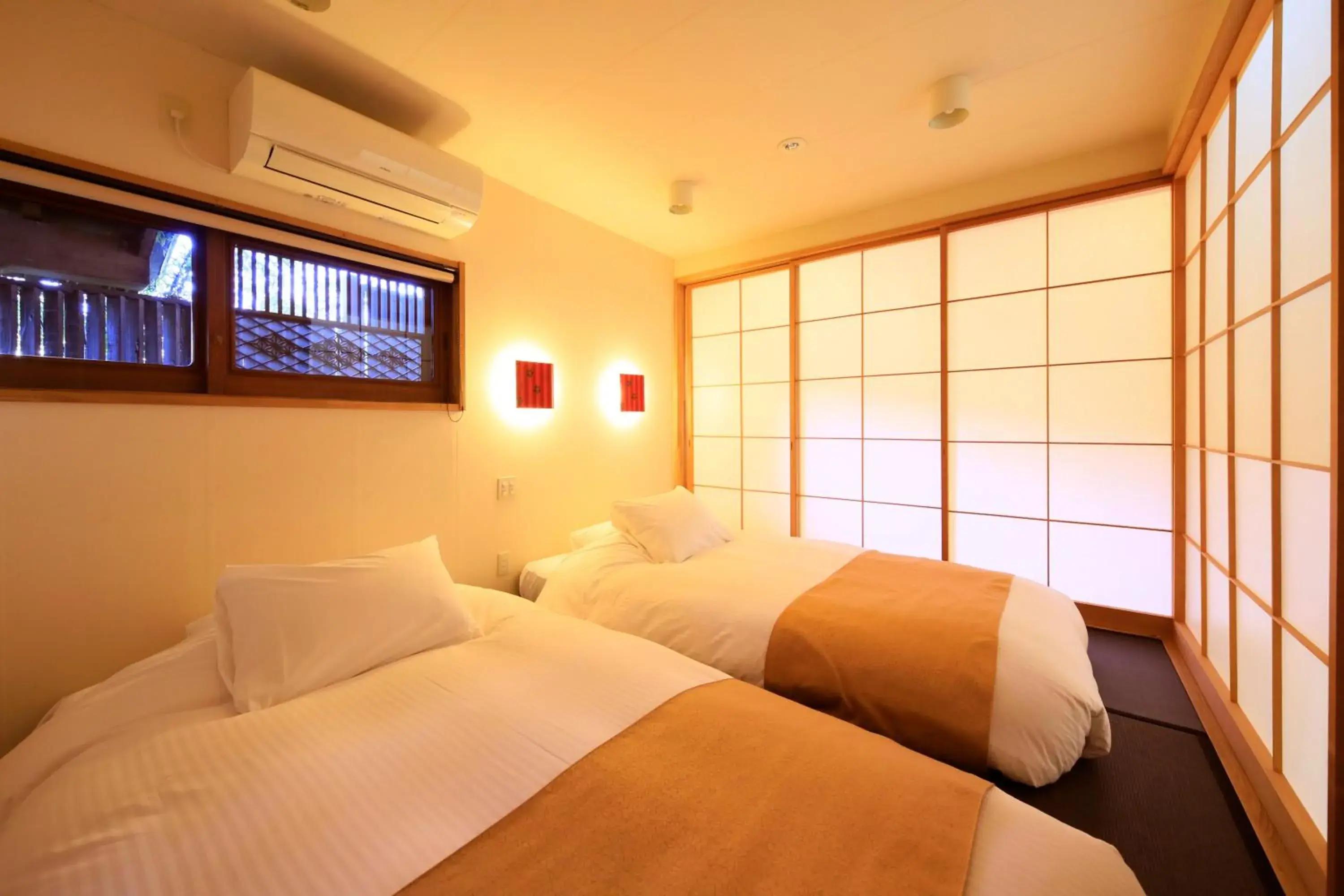 Bedroom, Bed in Fuji Onsenji Yumedono