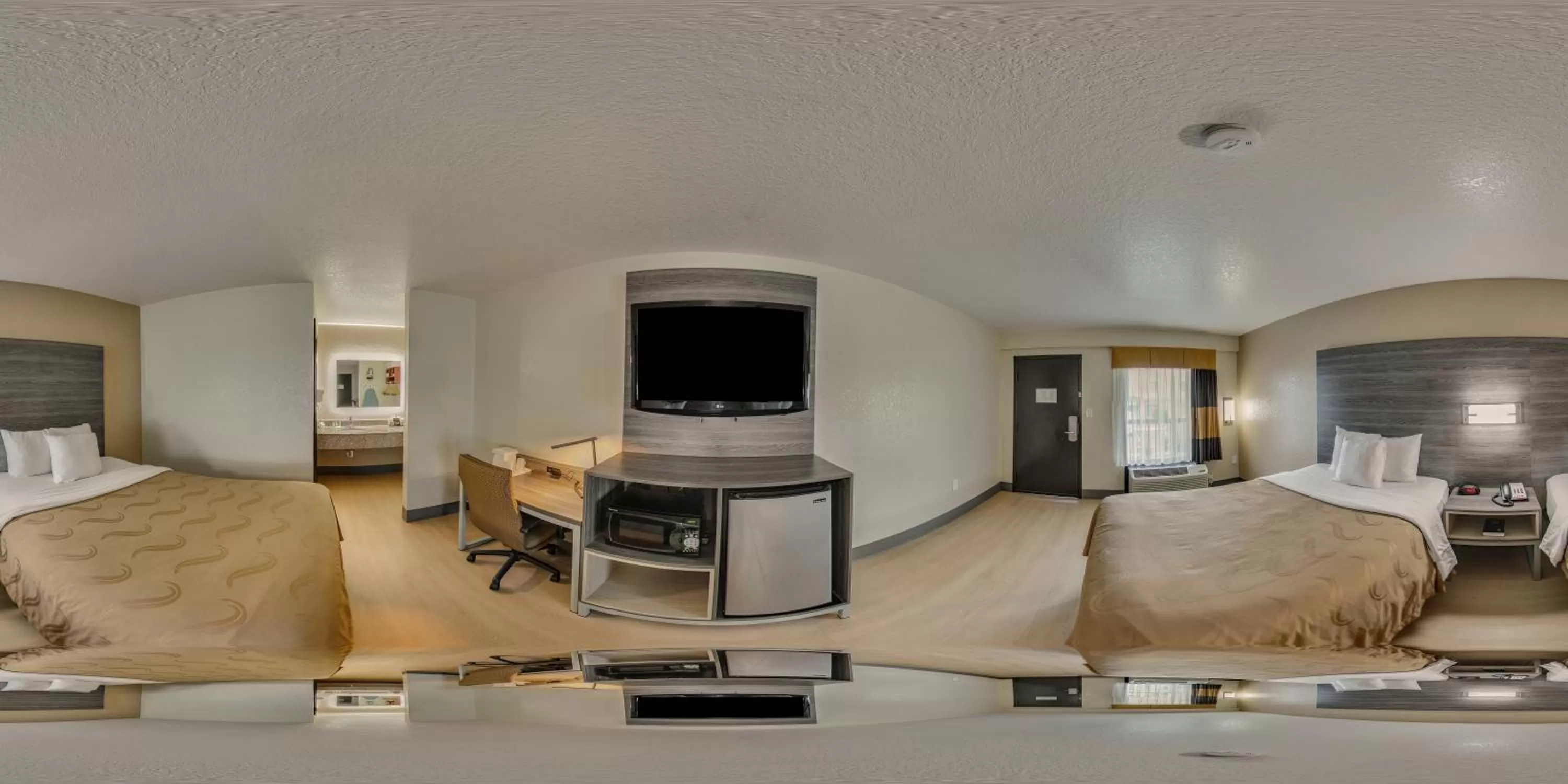 Bedroom in Quality Inn Commerce at I-85