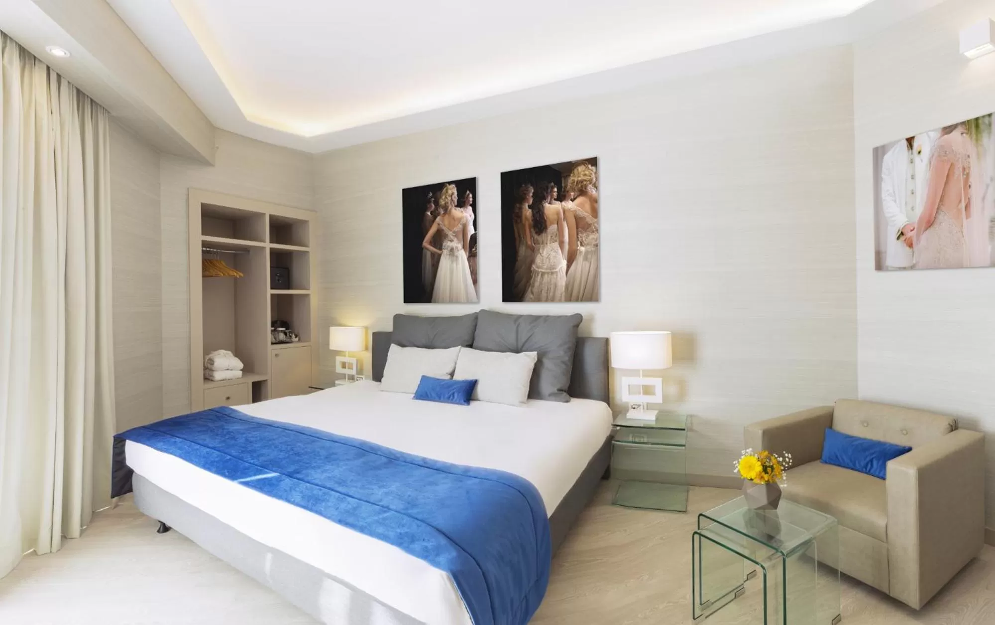 Bed in St George Lycabettus Lifestyle Hotel