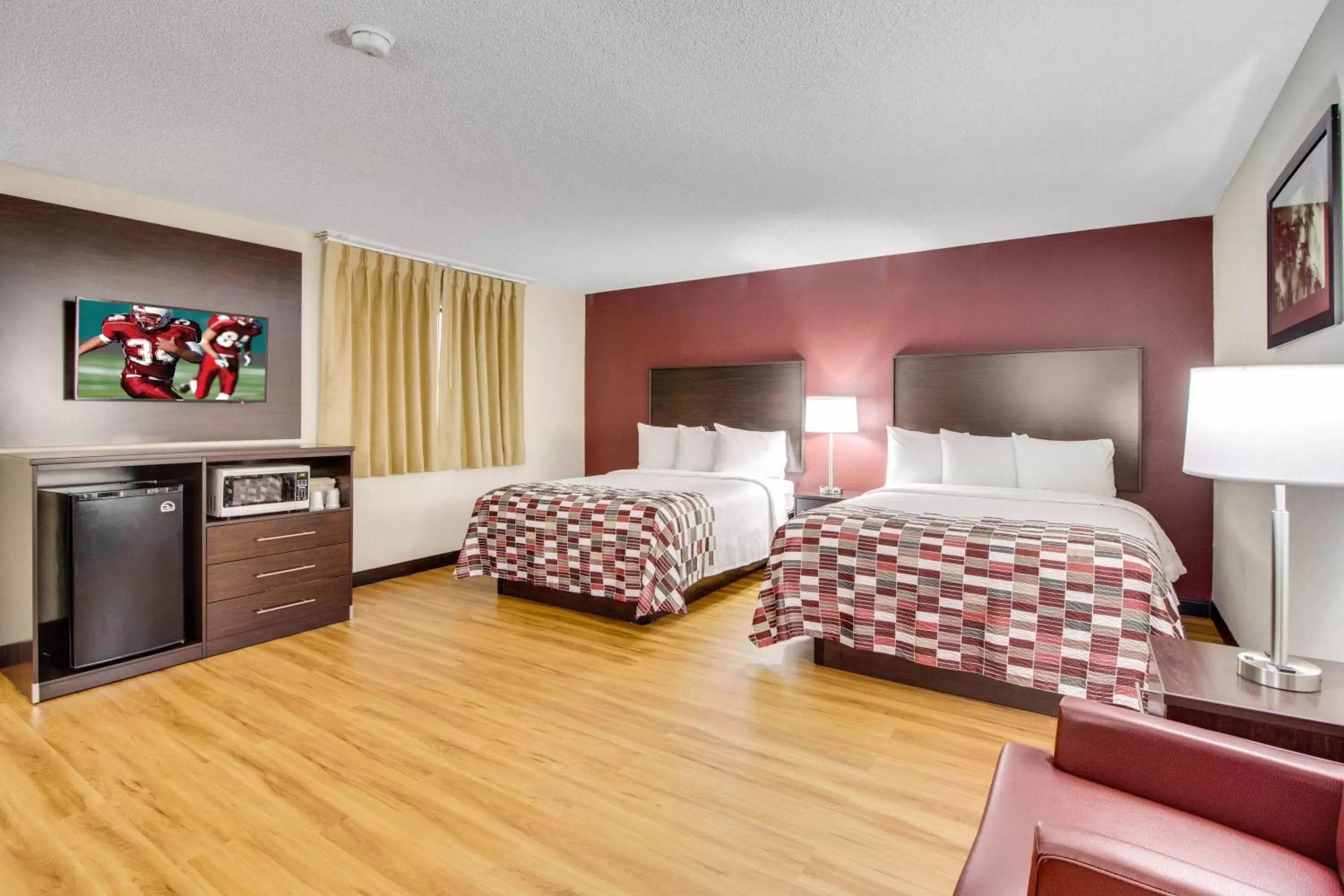 Bedroom, Bed in Red Roof Inn Franklin, KY