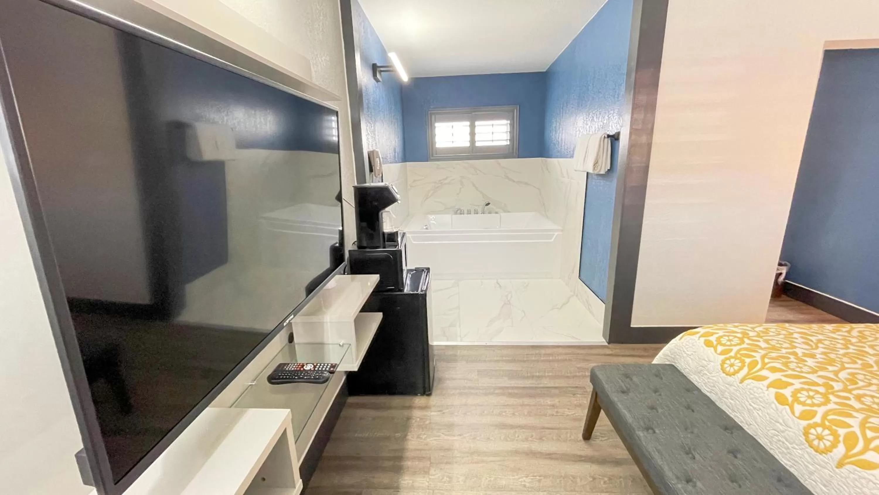 Bed in The Fremont Inn