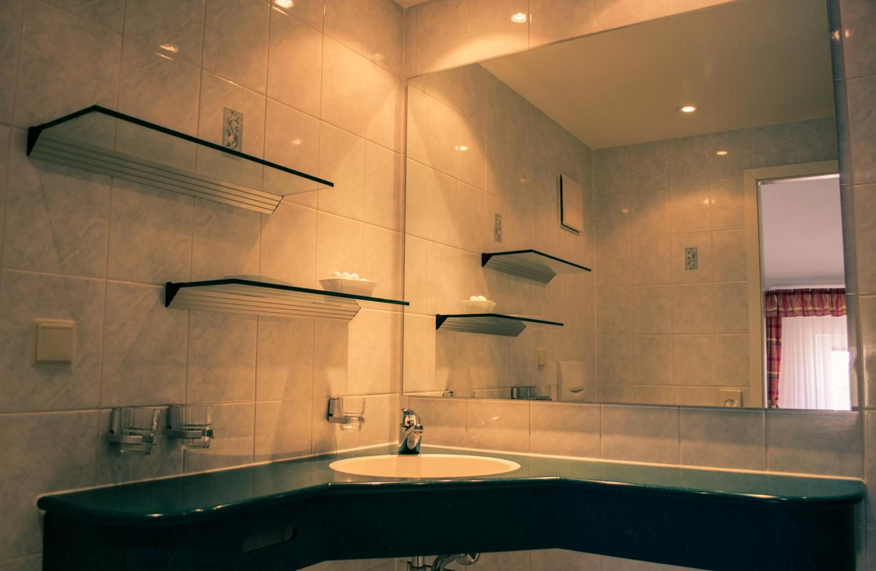 Bathroom in Hotel Meereswelle - Anno 1875