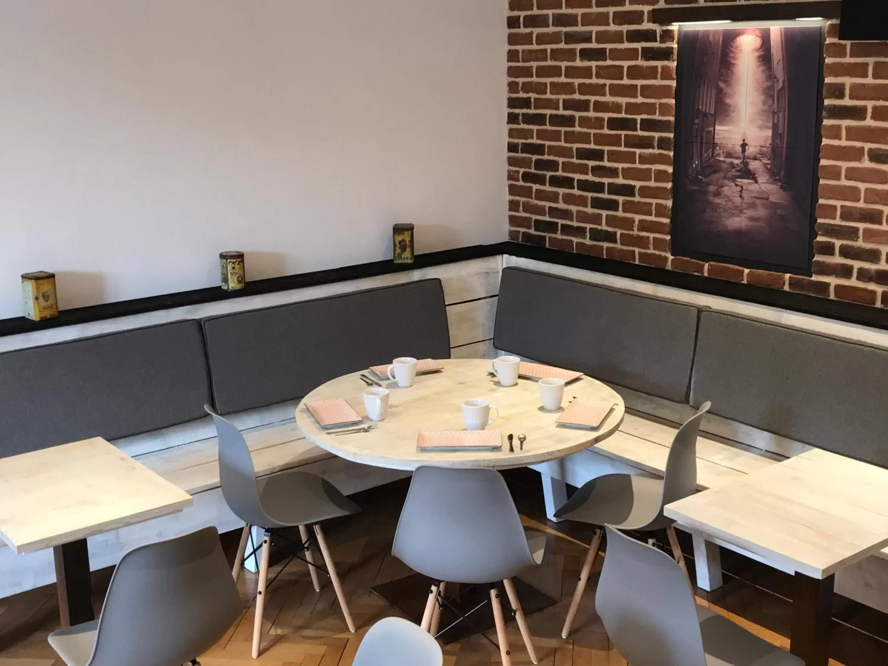 Buffet breakfast, Dining Area in La Demeure des 2 Trésors