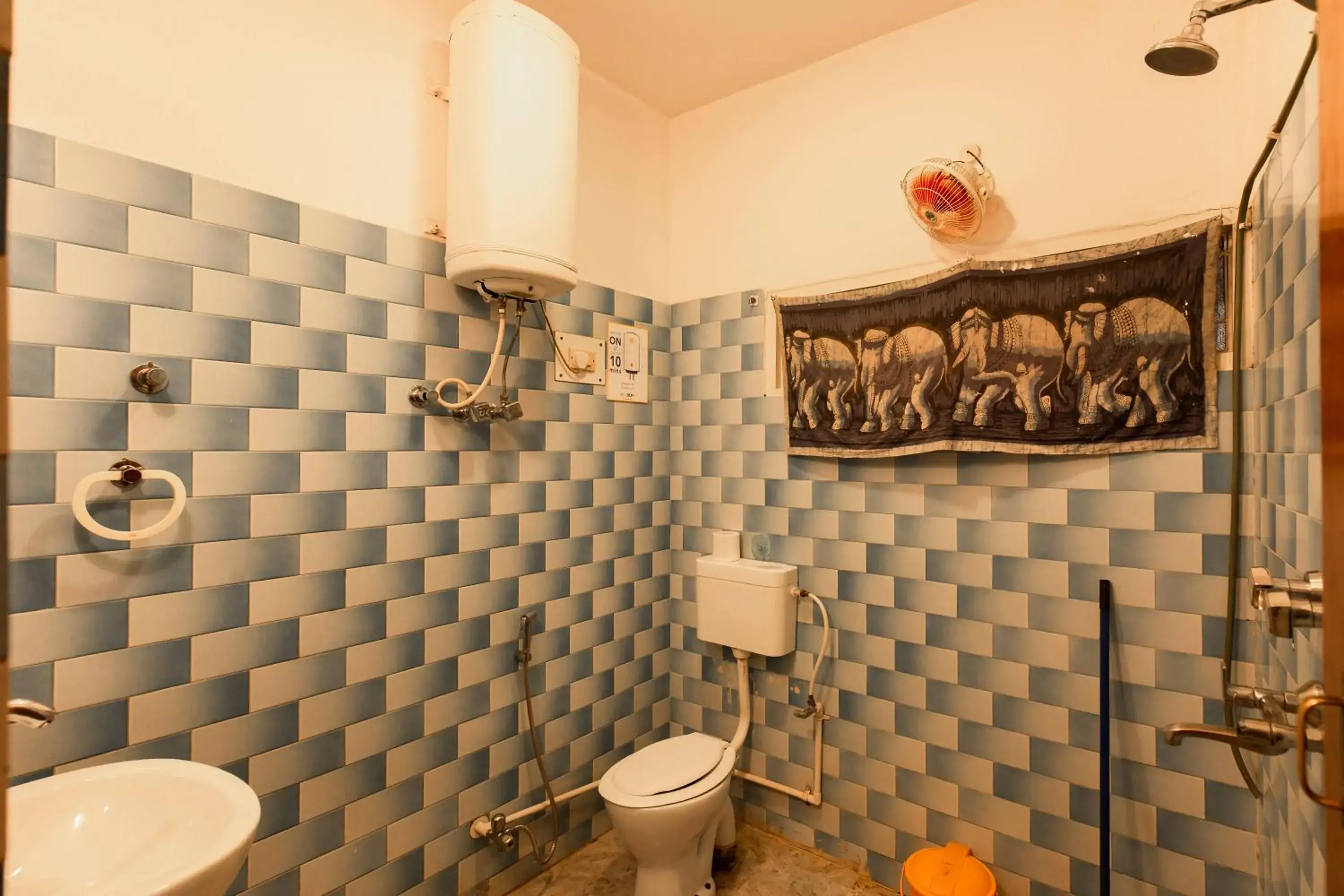 Bathroom in goSTOPS Varanasi - Rooms & Dorms