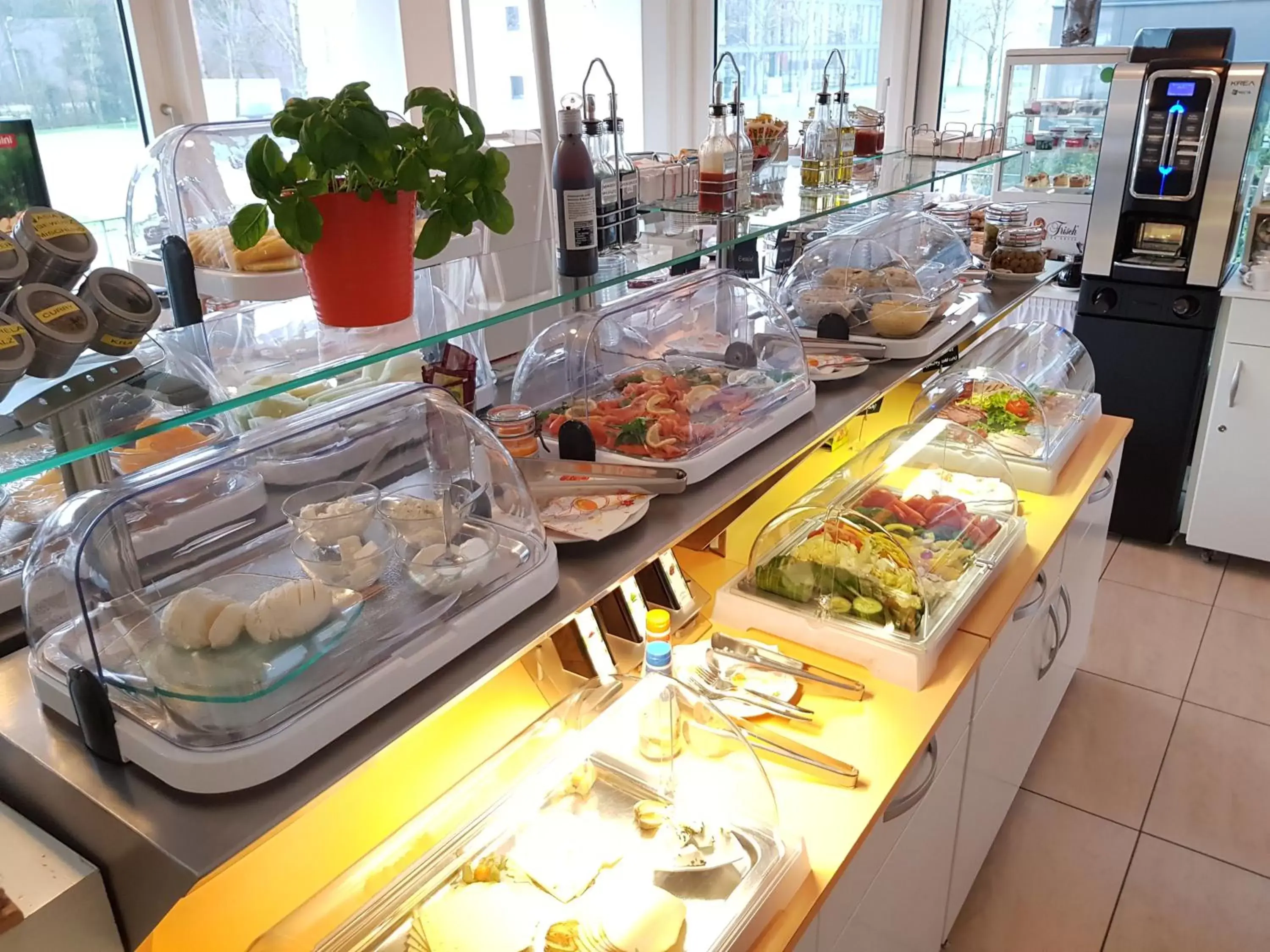 Buffet breakfast, Food in Hotel Aviva