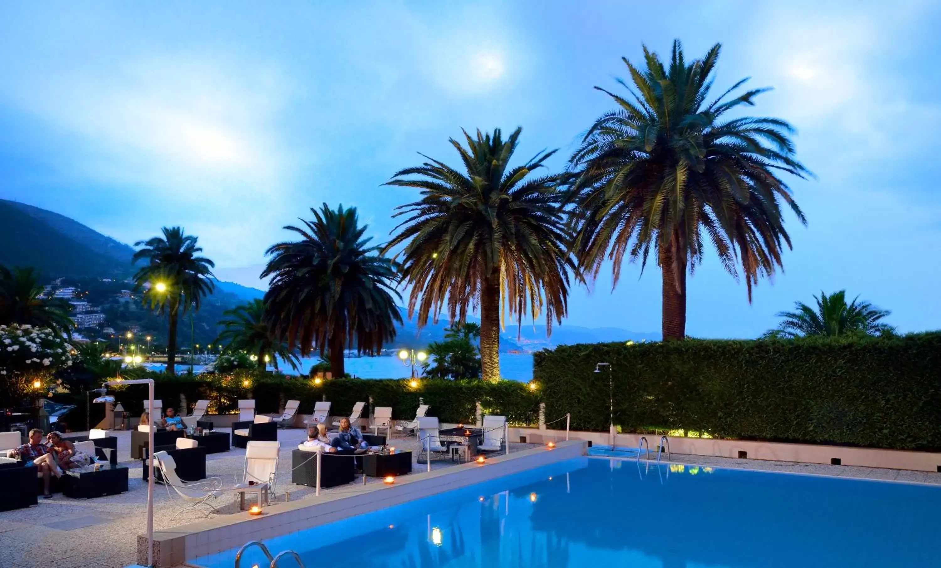 Lounge or bar, Swimming Pool in Grand Hotel Arenzano