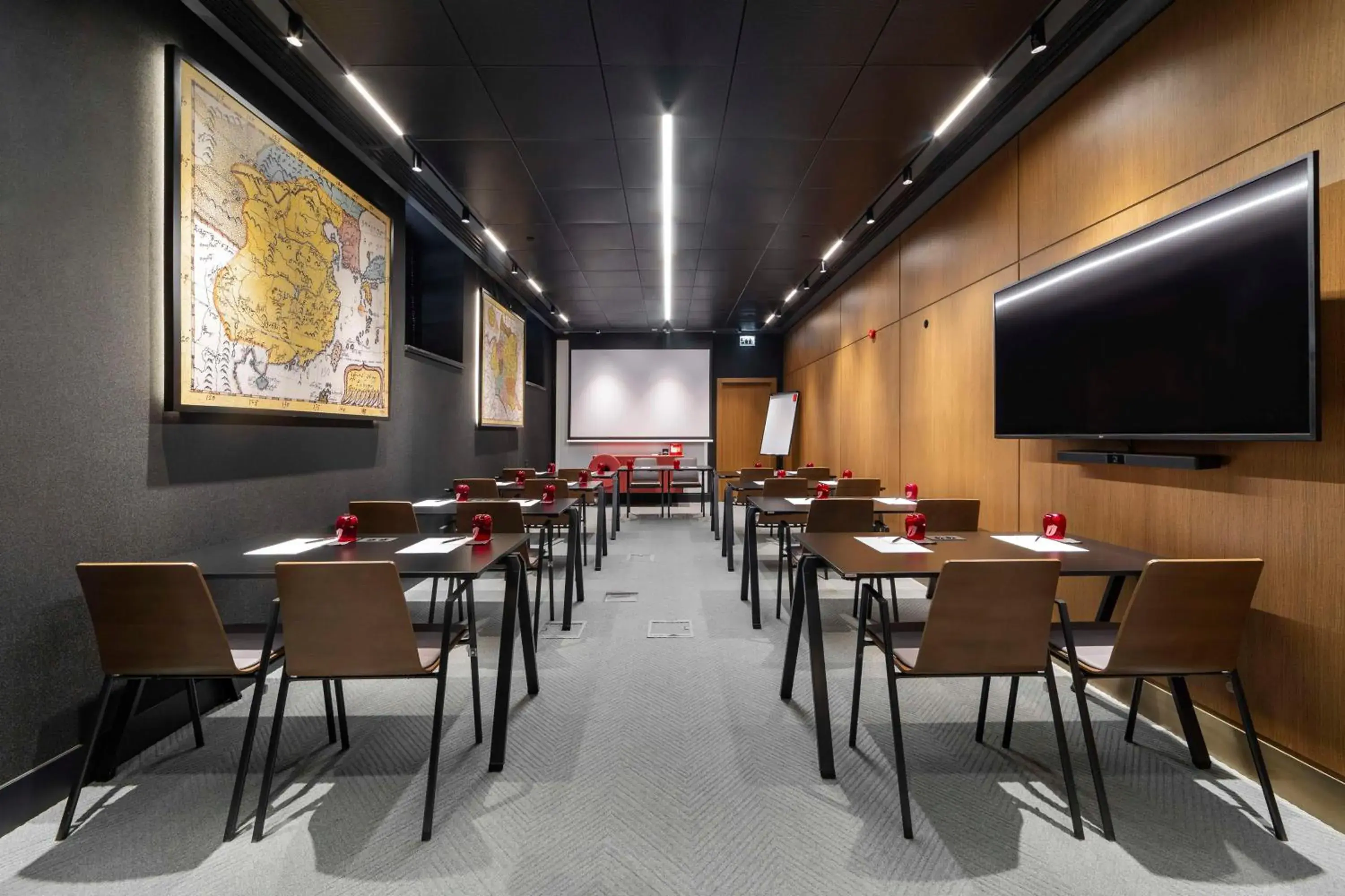 Meeting/conference room, Restaurant/Places to Eat in Radisson RED Tbilisi