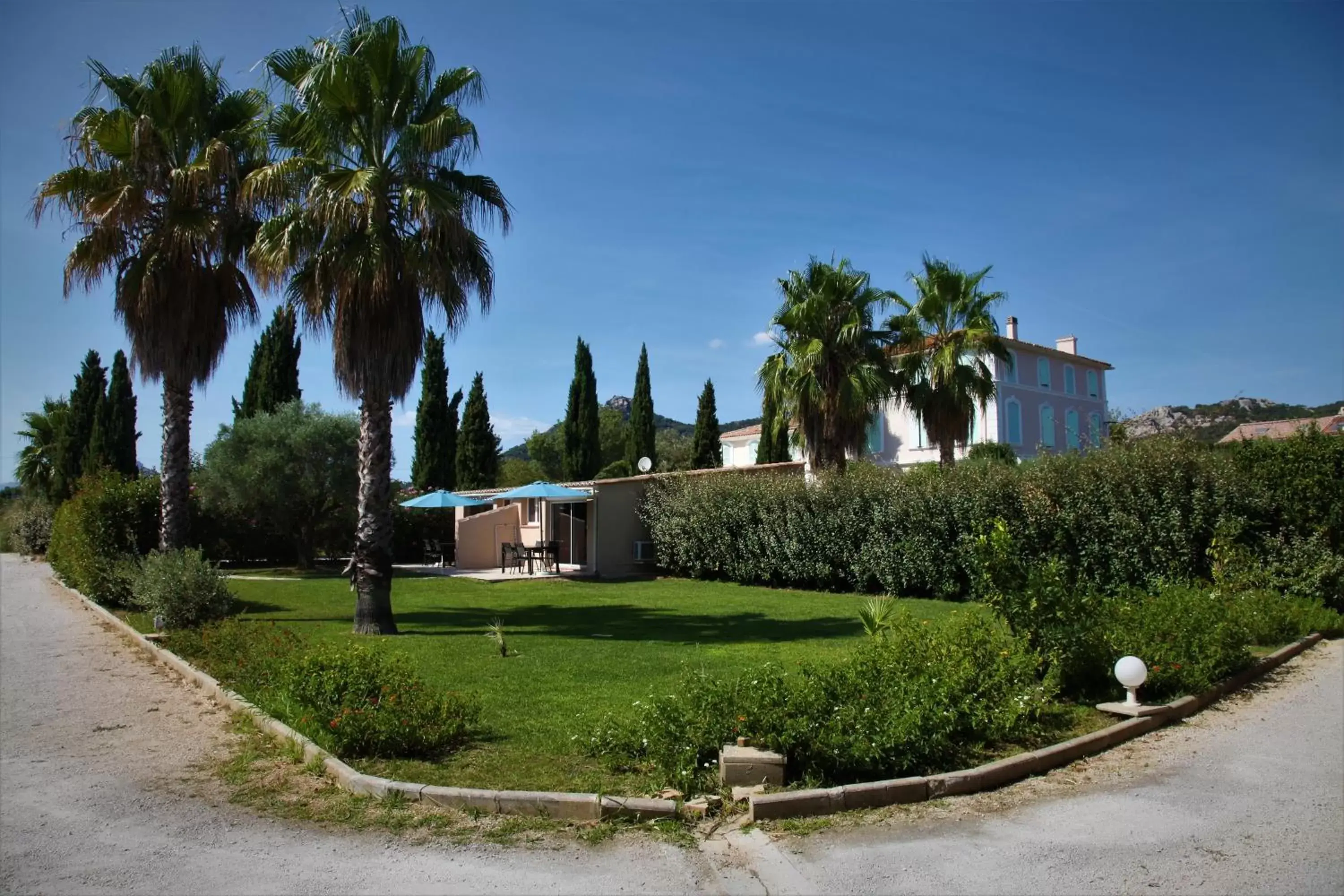 Garden in Domaine de l'Aufrene