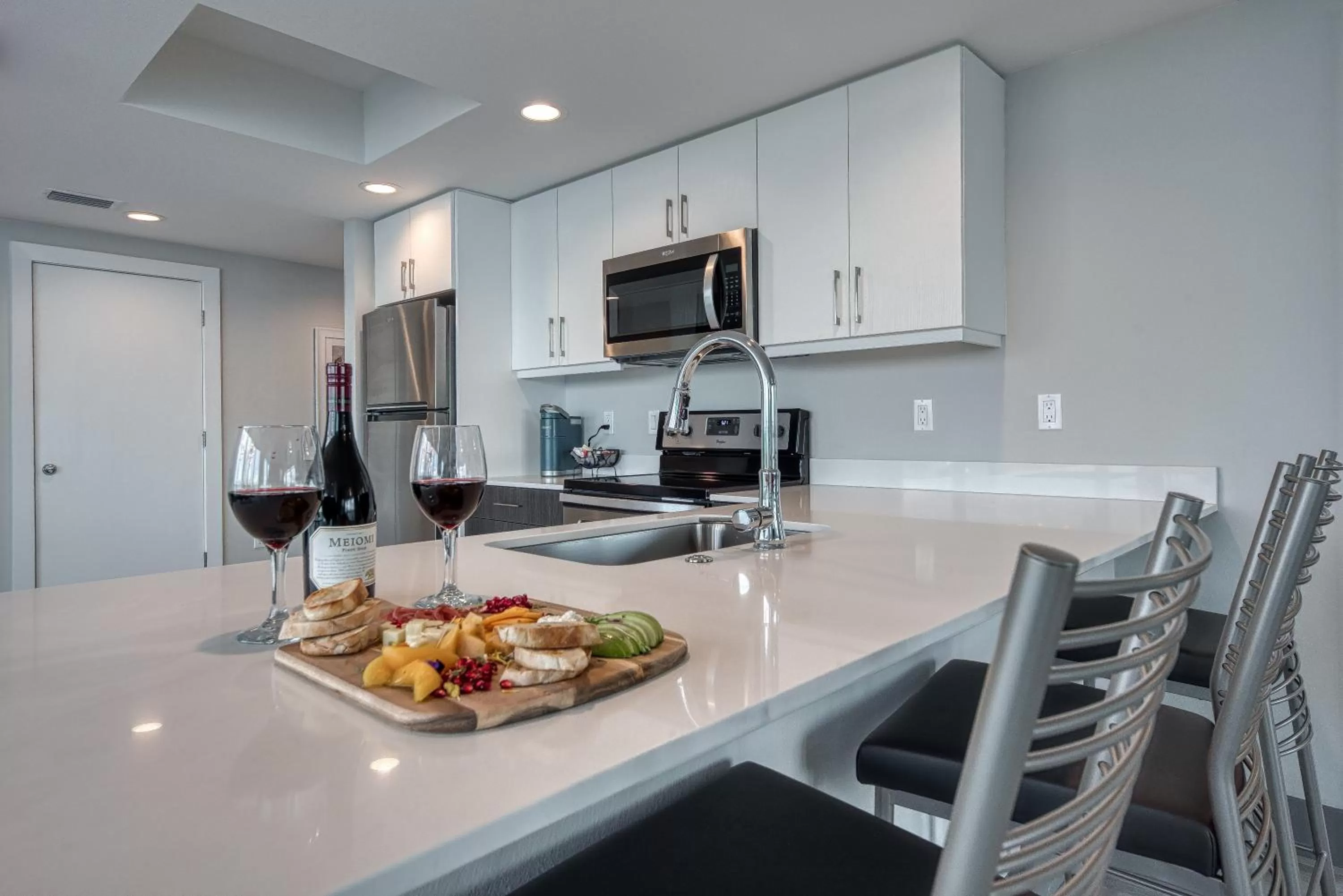 Kitchen or kitchenette in FUSION Resort Waterfront Suites