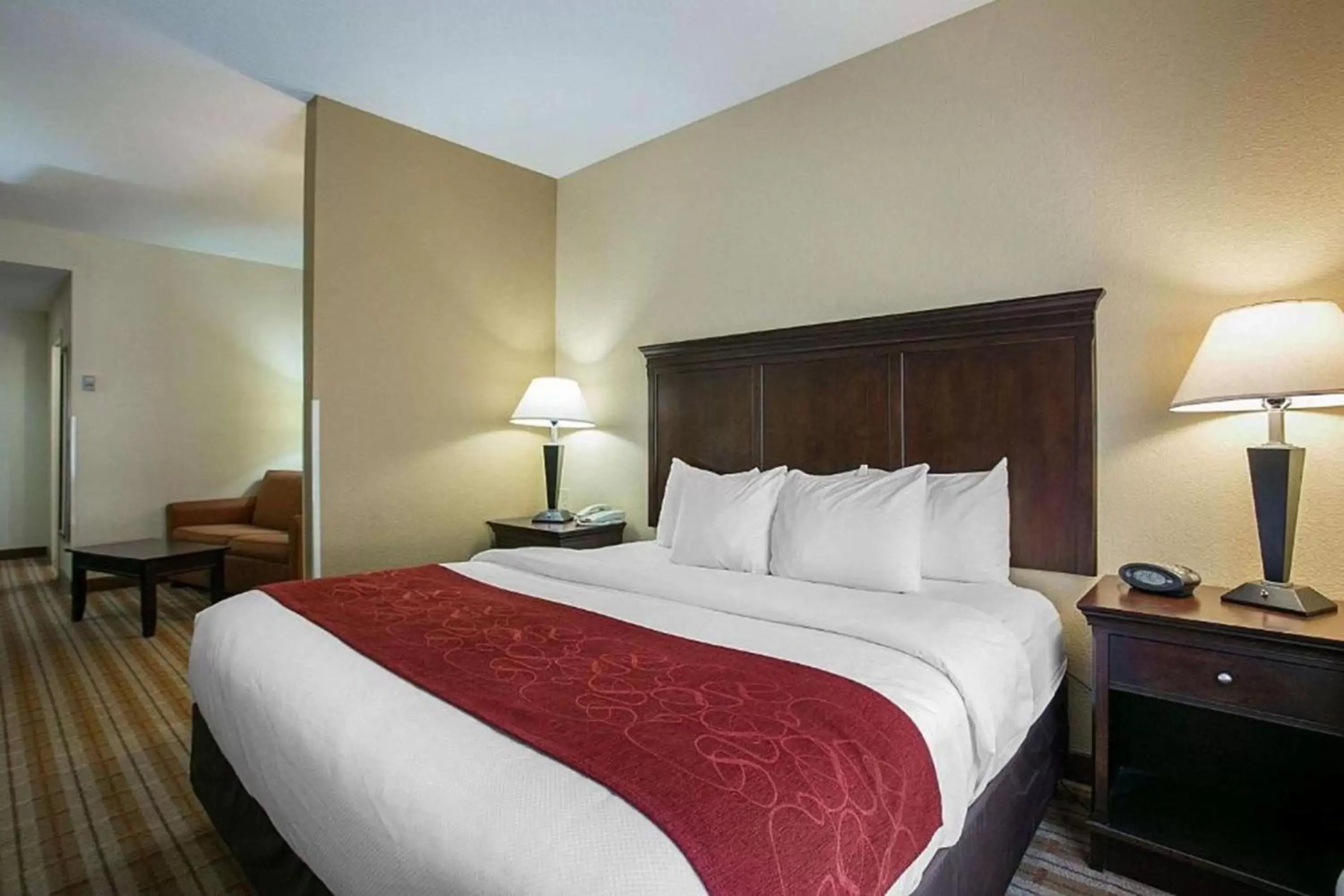 Bed in Comfort Suites Augusta Riverwatch