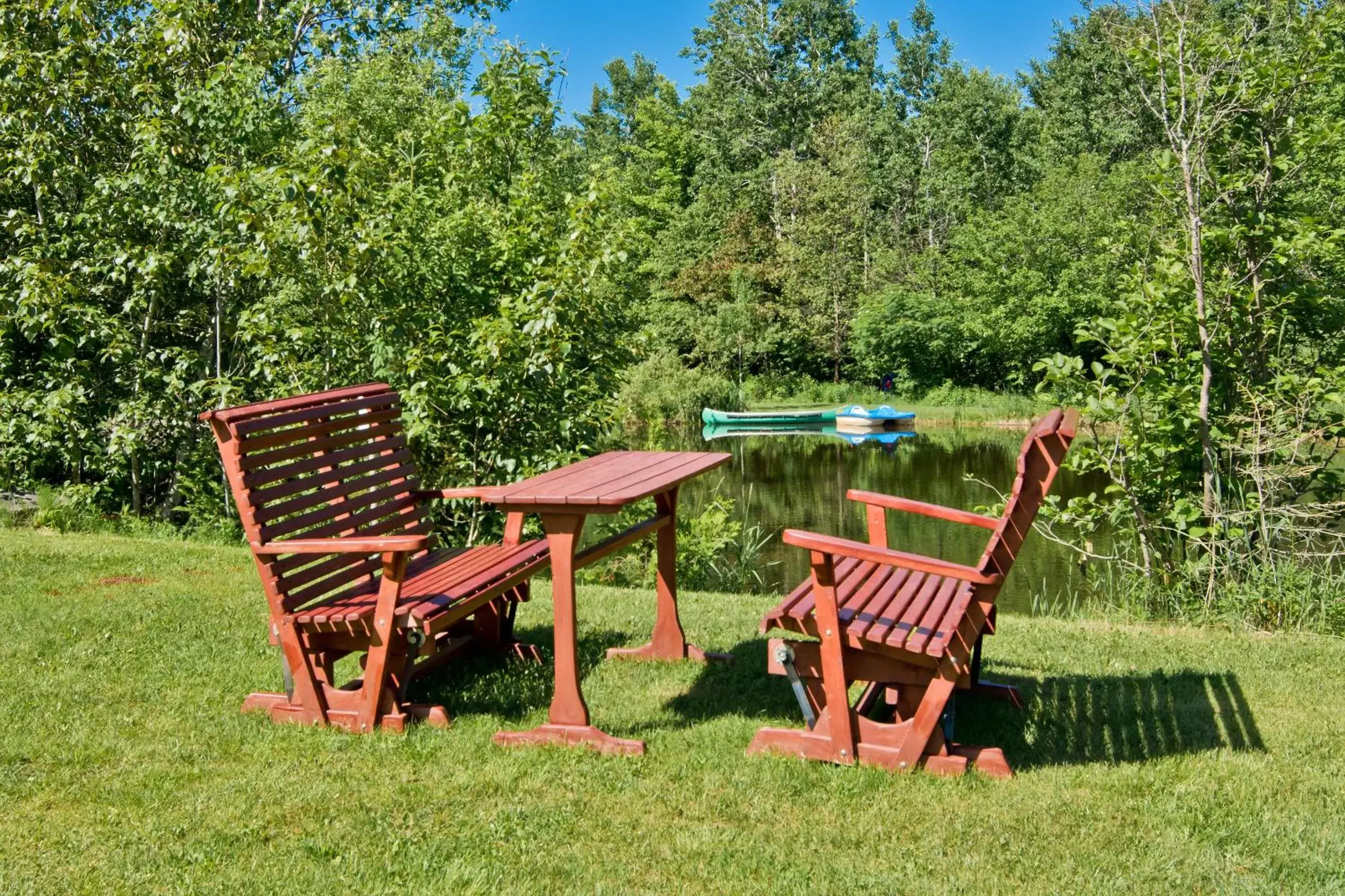 Garden in Camping Chalets Spas Pignons Rouges