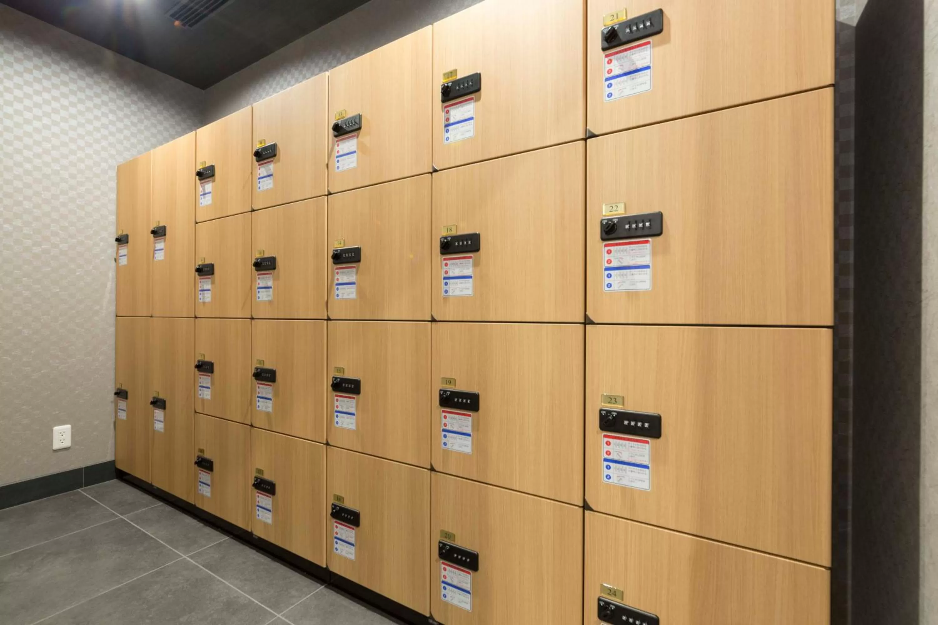 locker in Sanco Inn Kyoto Hachijoguchi Shikinoyu