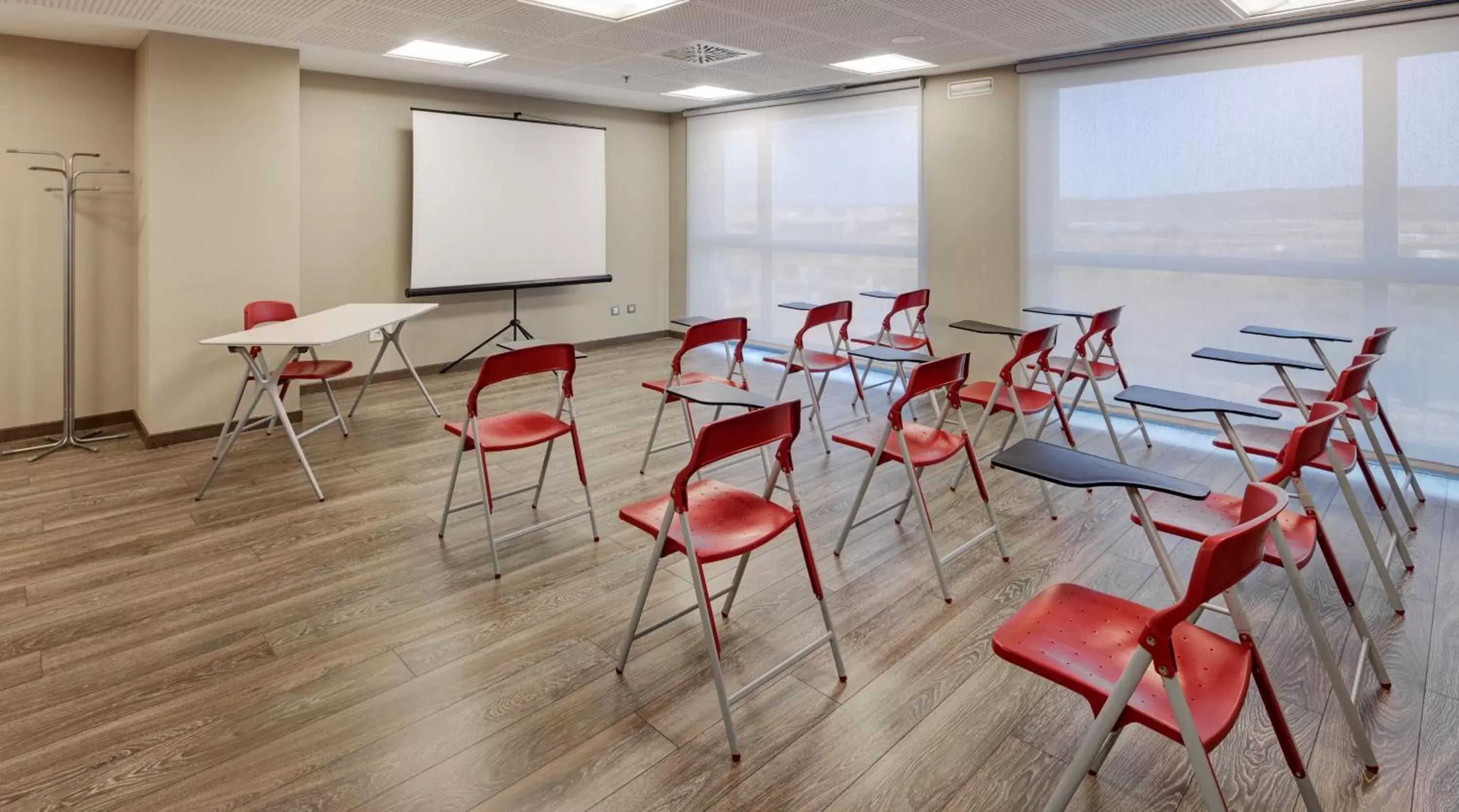 Meeting/conference room in Sercotel Plaza Feria