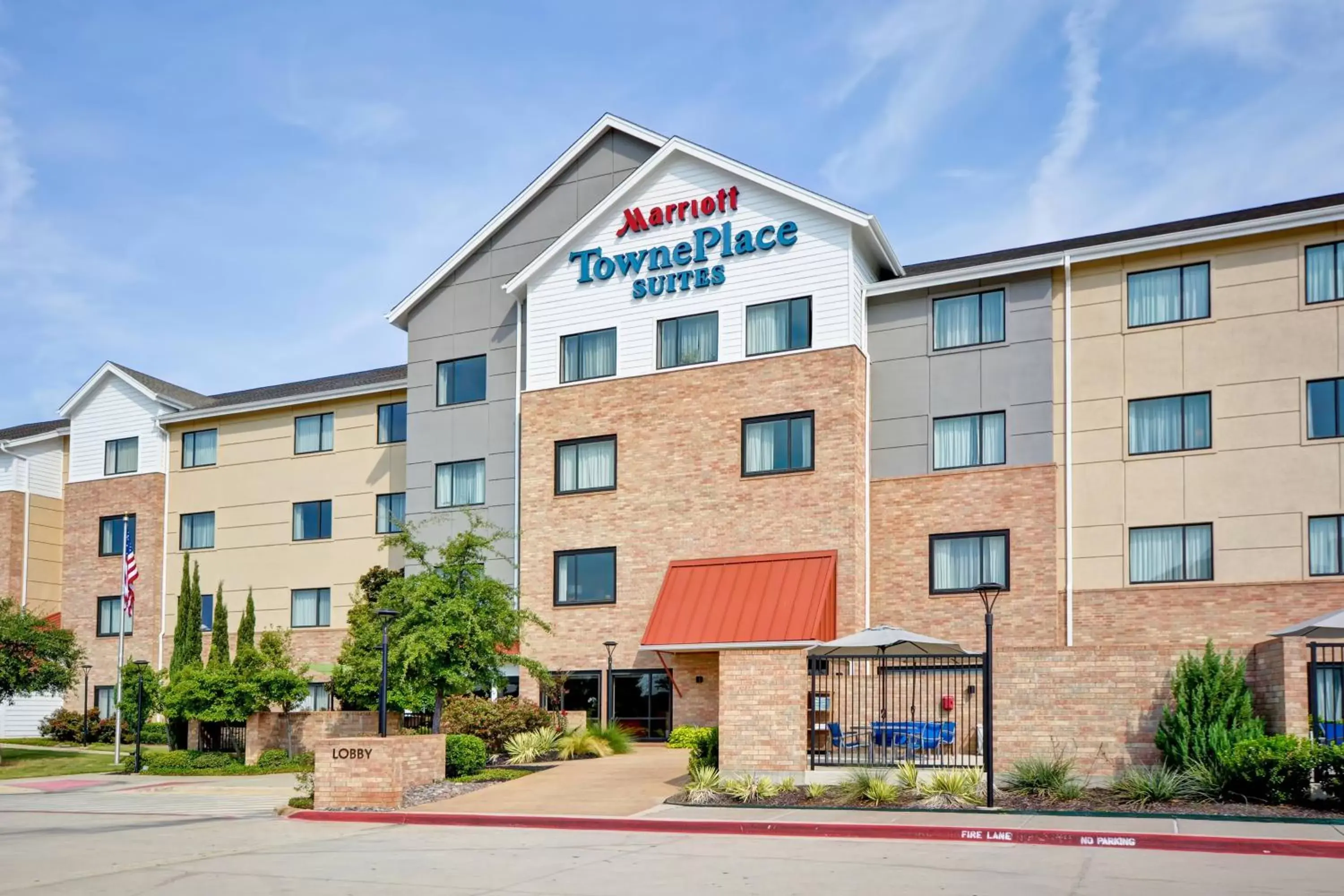 Property Building in TownePlace Suites Dallas/Lewisville