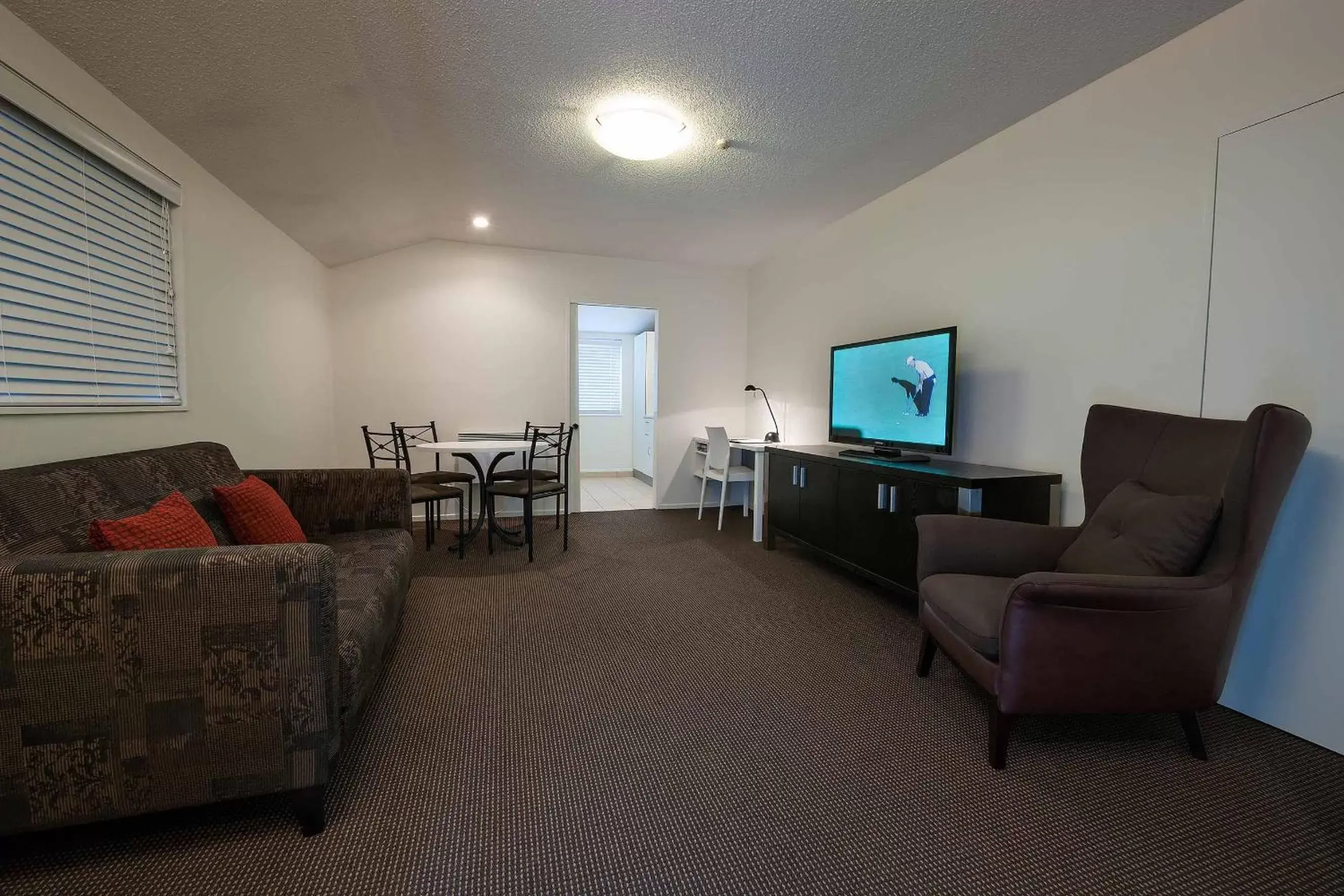 Living room, Seating Area in The Towers on the Park