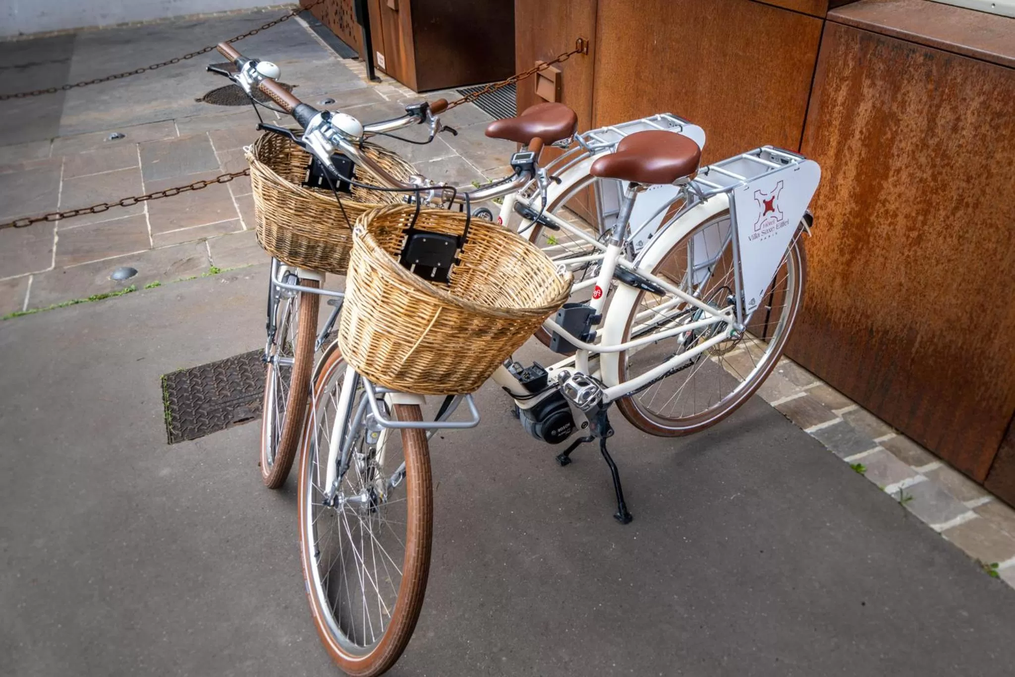 Cycling in Hotel Villa Saxe Eiffel