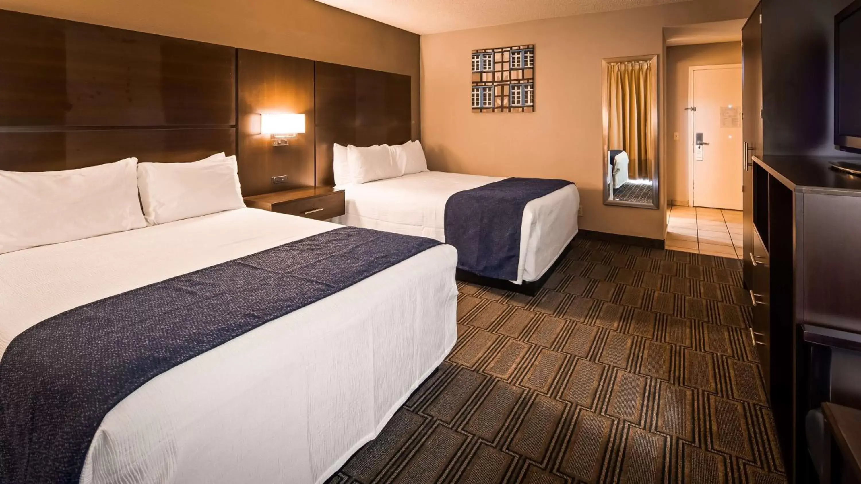 Photo of the whole room in Best Western Andersen's Inn Photo of the whole room in Best Western Andersen's Inn