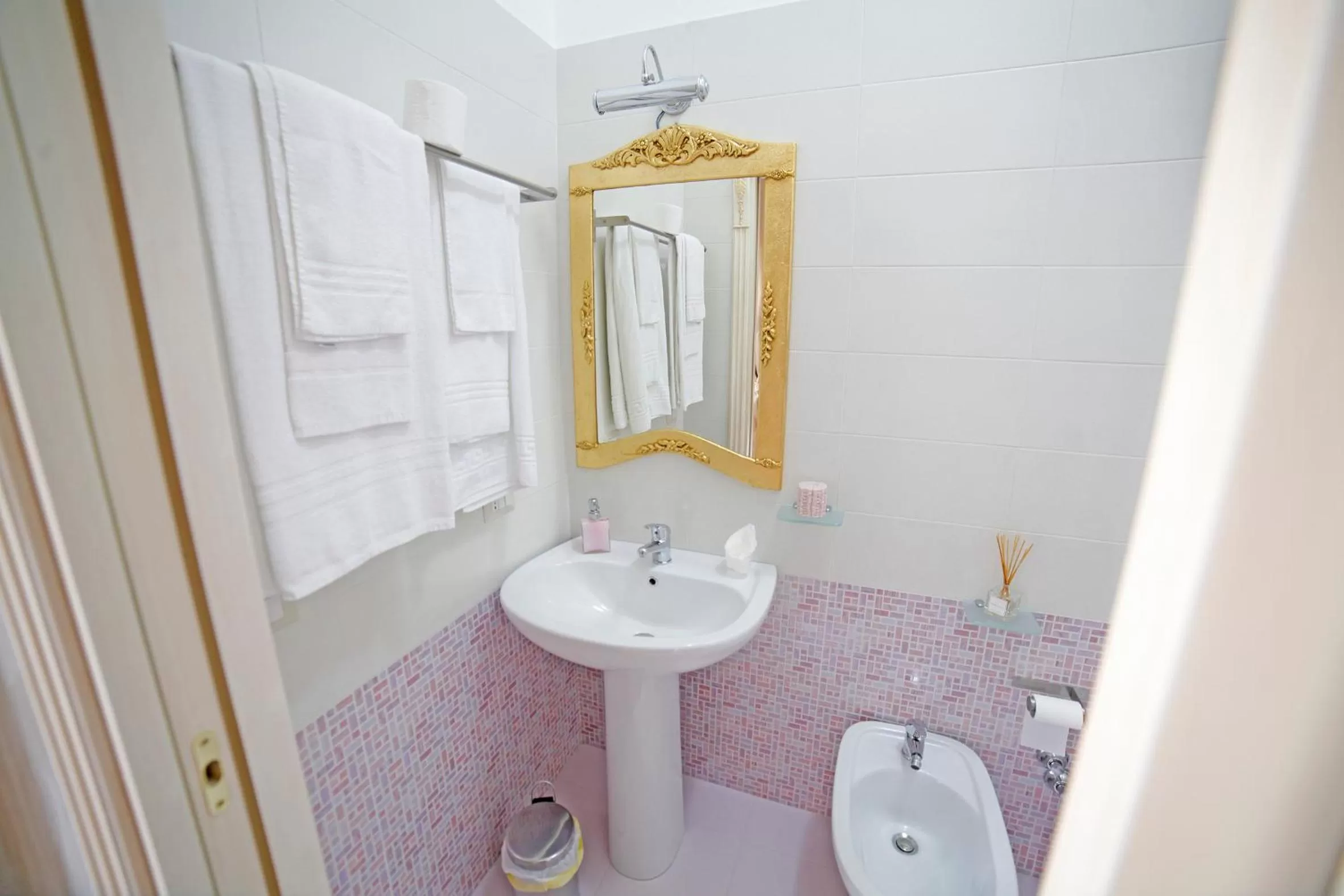 Toilet, Bathroom in B&B Partenopeo