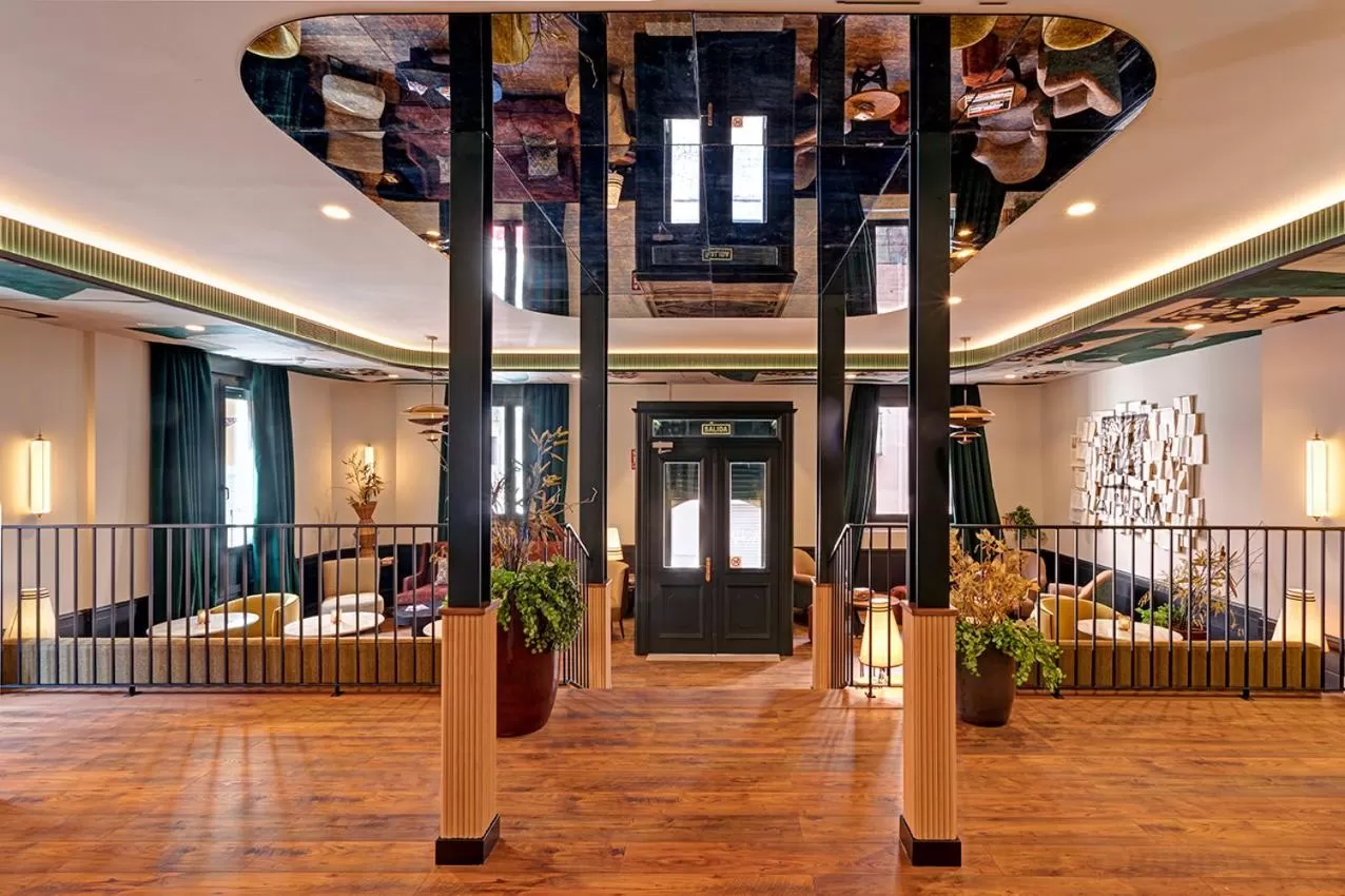 Lobby/Reception in Hospedium Hotel La Farm