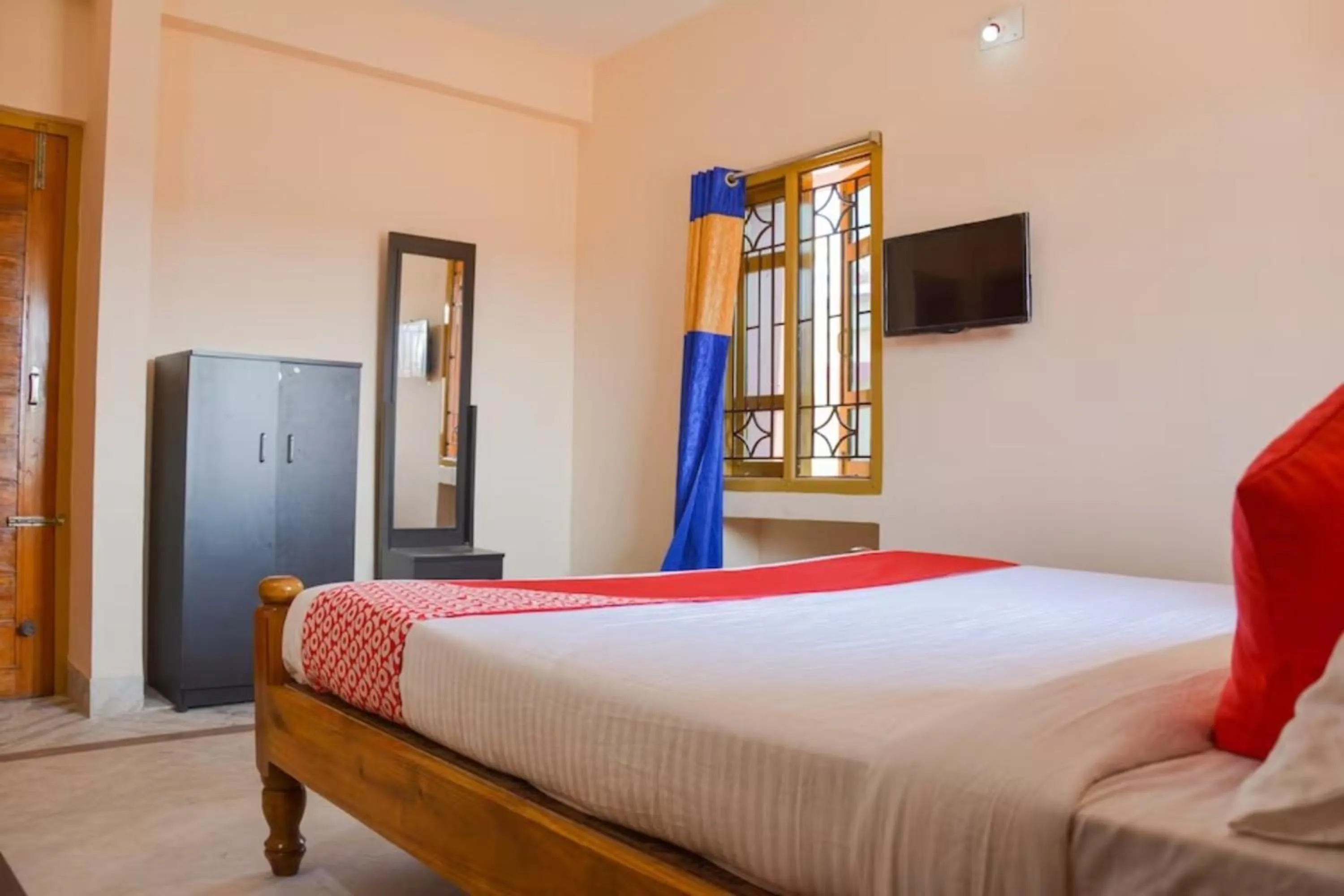 Bed in Goroomgo Caroline Homestay Bhubaneswar