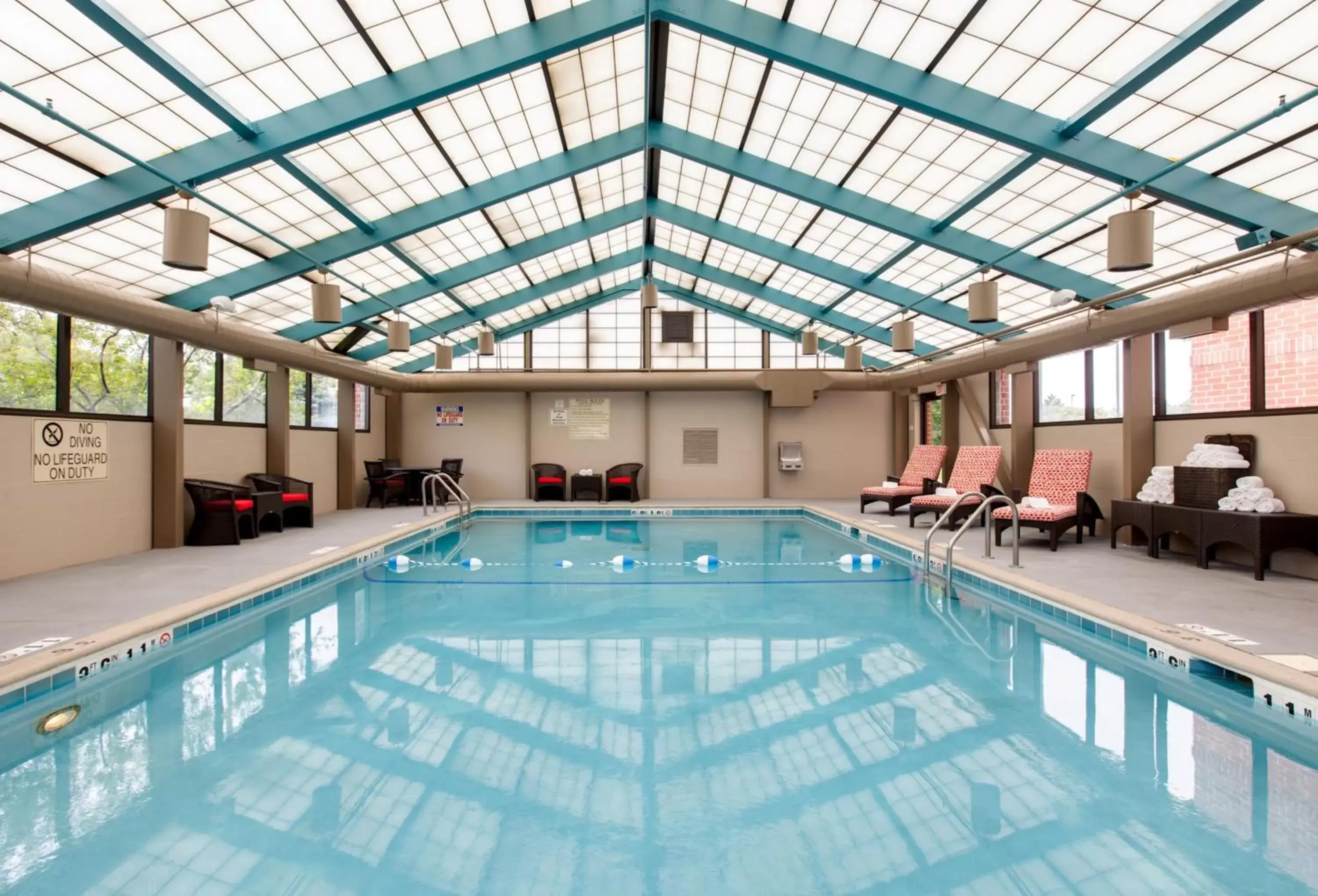 Swimming Pool in Hotel Indigo Chicago - Vernon Hills, an IHG Hotel
