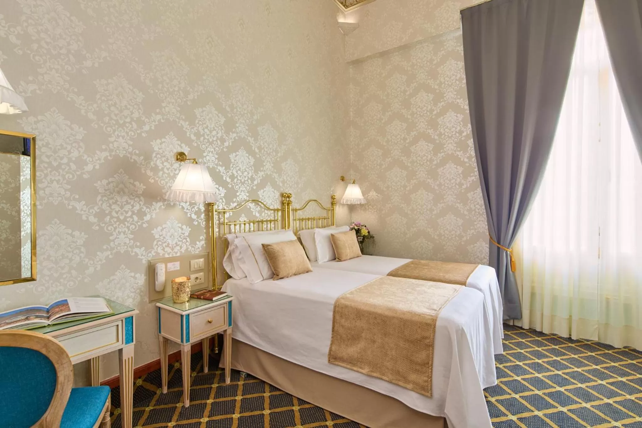 Bed in Hotel Continental Palacete