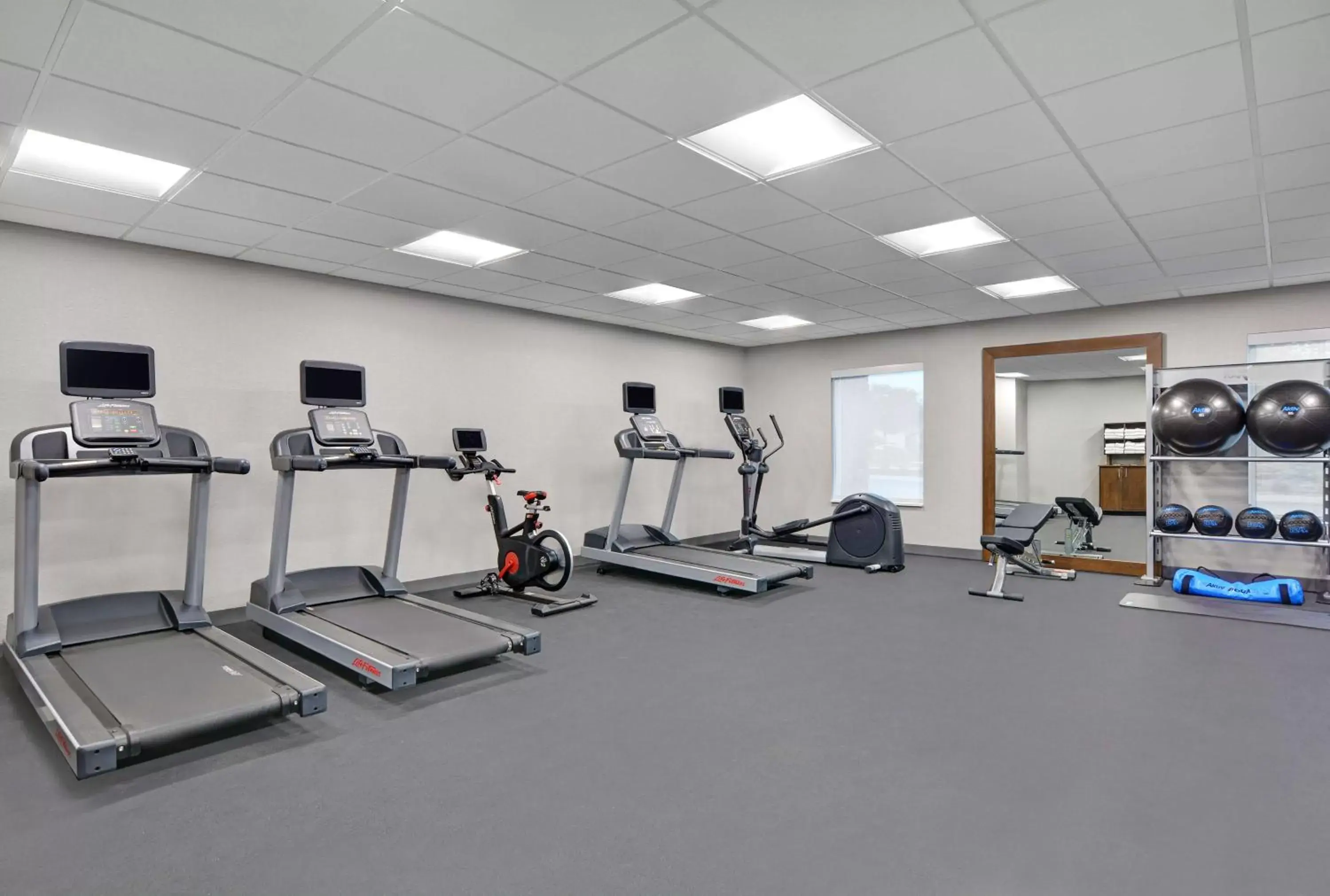 Fitness centre/facilities, Fitness Center/Facilities in Hampton Inn And Suites Macclenny I-10