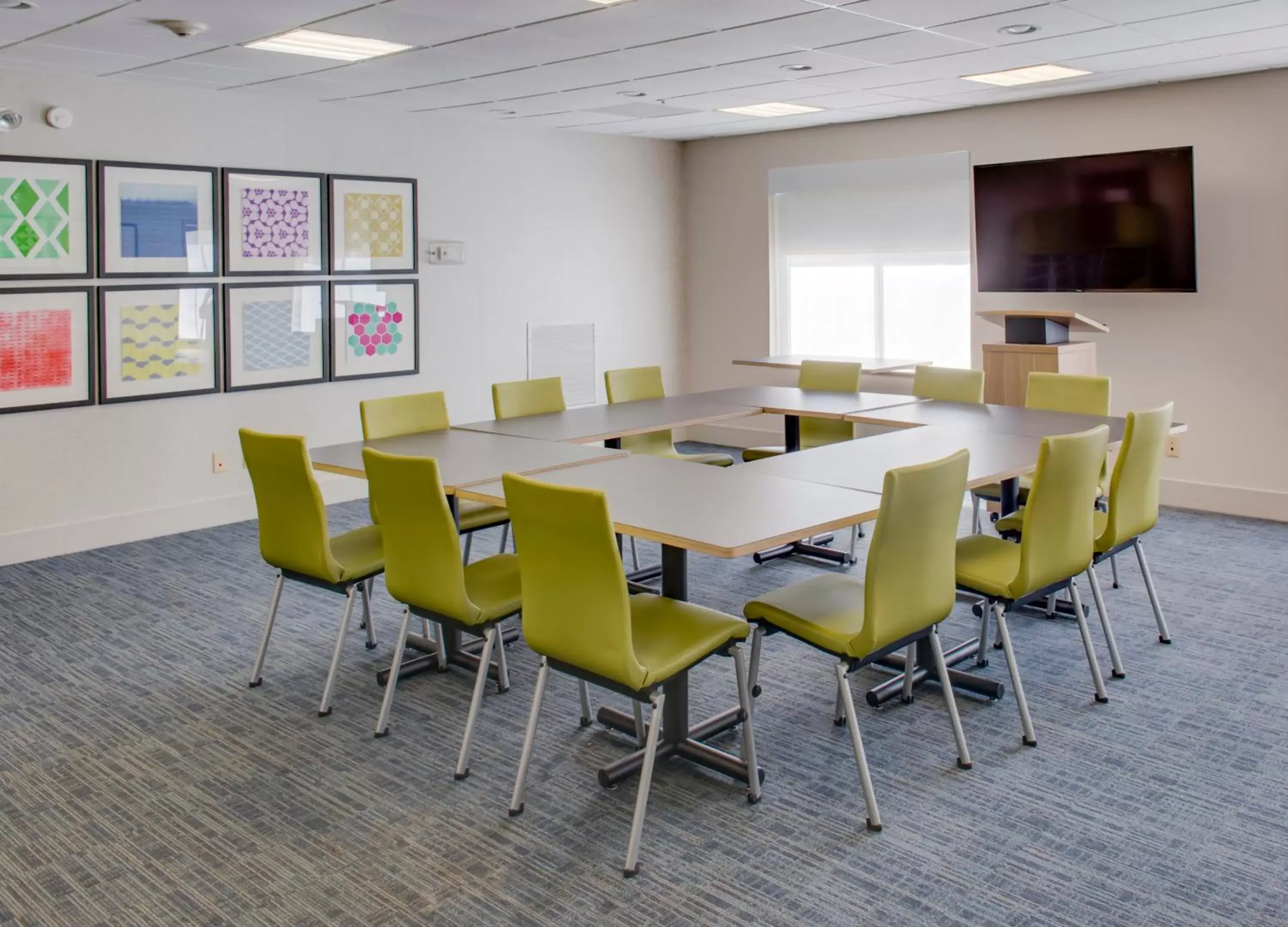 Meeting/conference room in Holiday Inn Express Hotel & Suites Chickasha, an IHG Hotel
