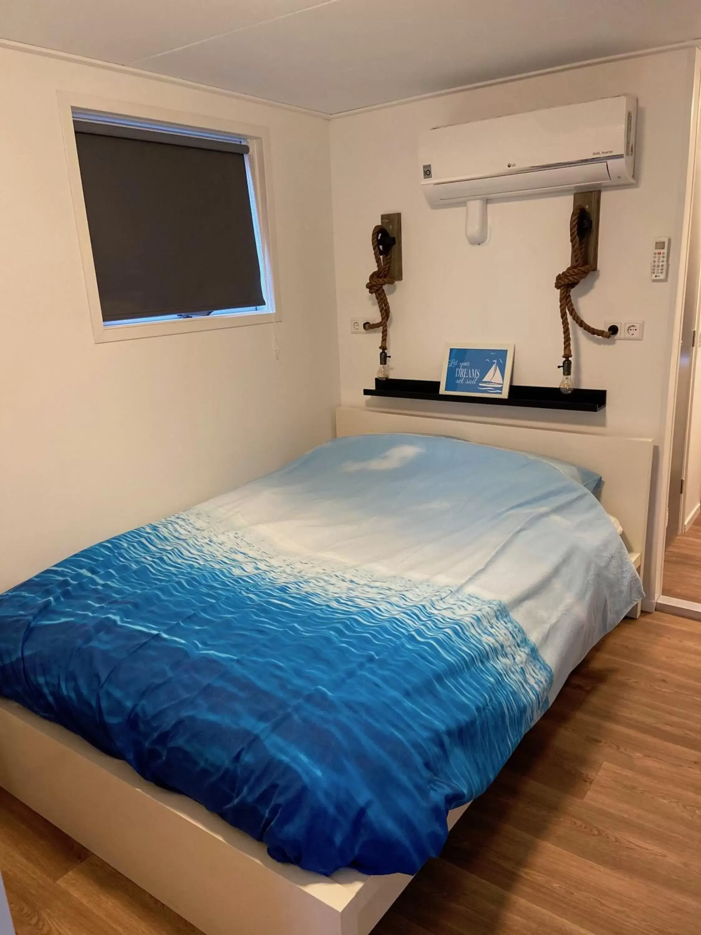 Bed in Bed & Breakfast Aalsmeer