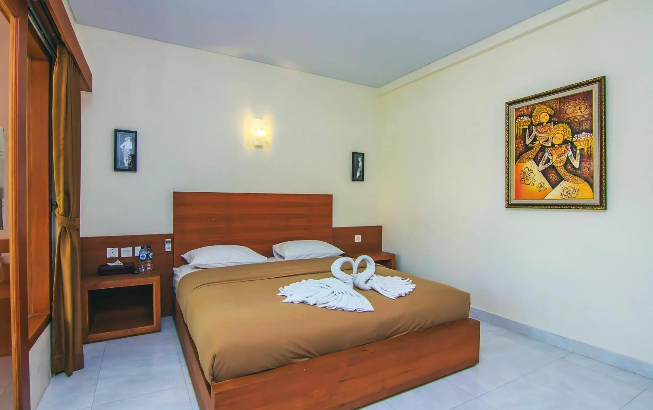 Bedroom, Bed in Gora Beach Inn