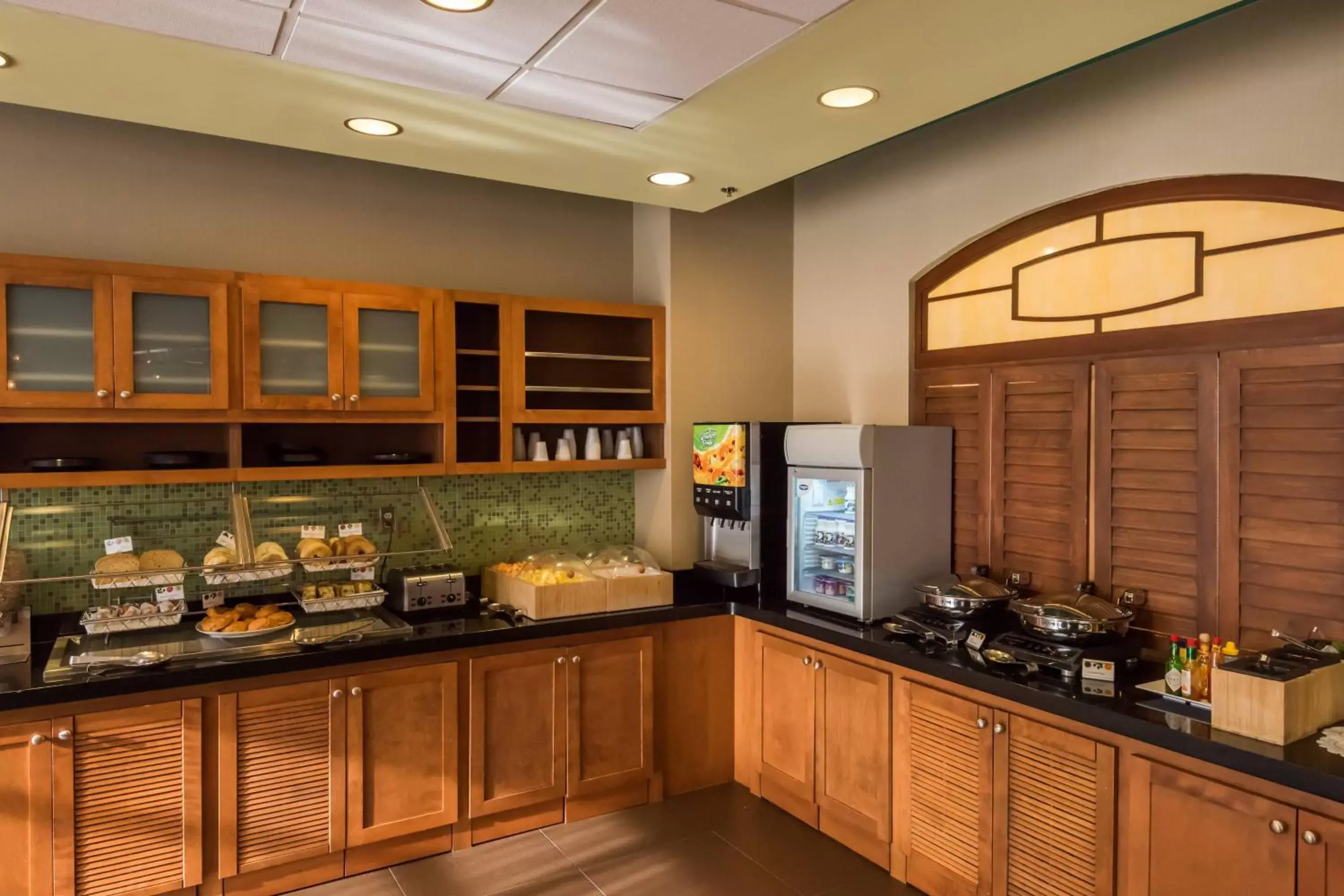 Breakfast, Restaurant/Places to Eat in SpringHill Suites by Marriott Birmingham Downtown at UAB