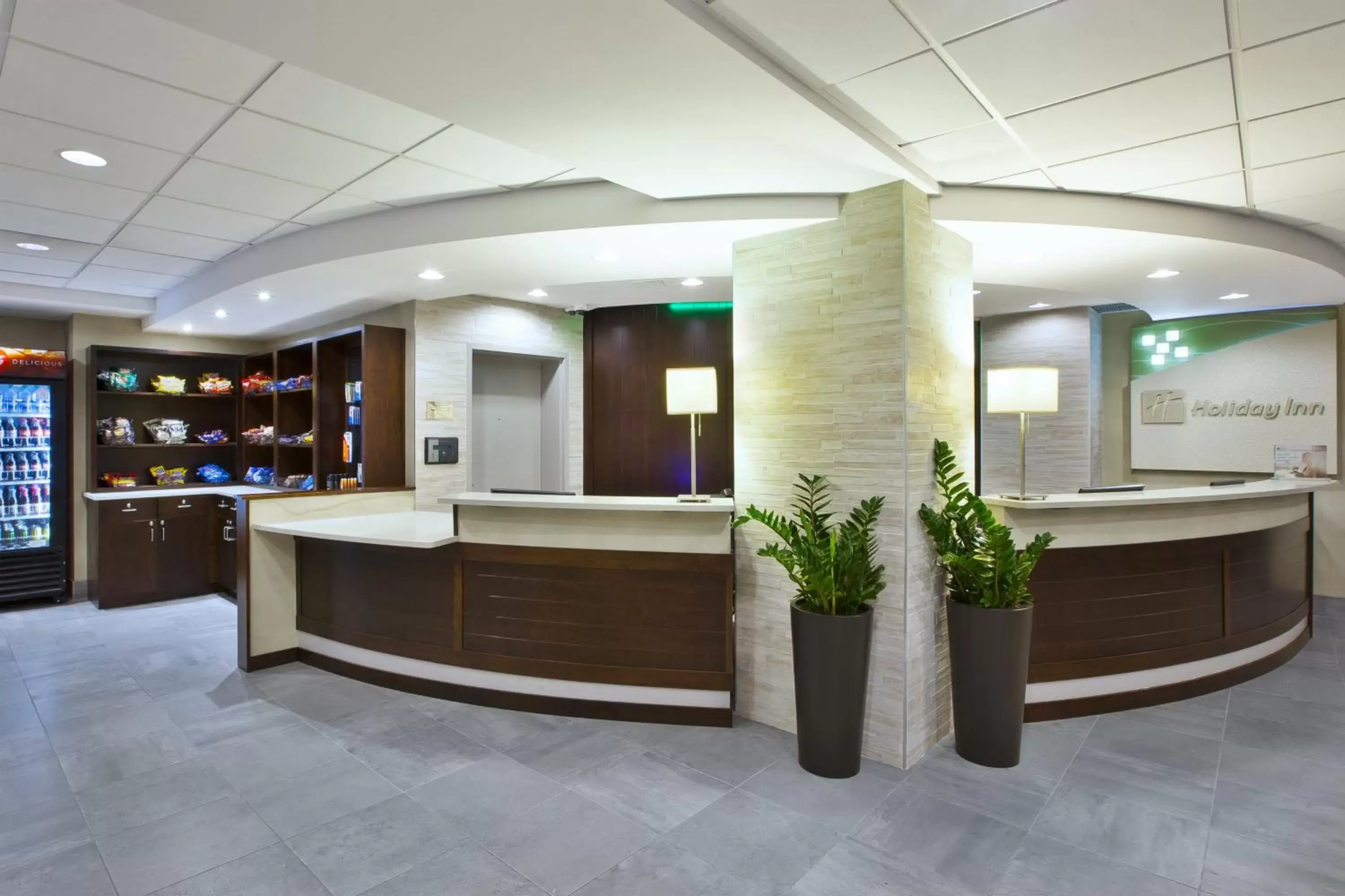 Property building, Lobby/Reception in Holiday Inn Columbus Dwtn-Capitol Square, an IHG Hotel