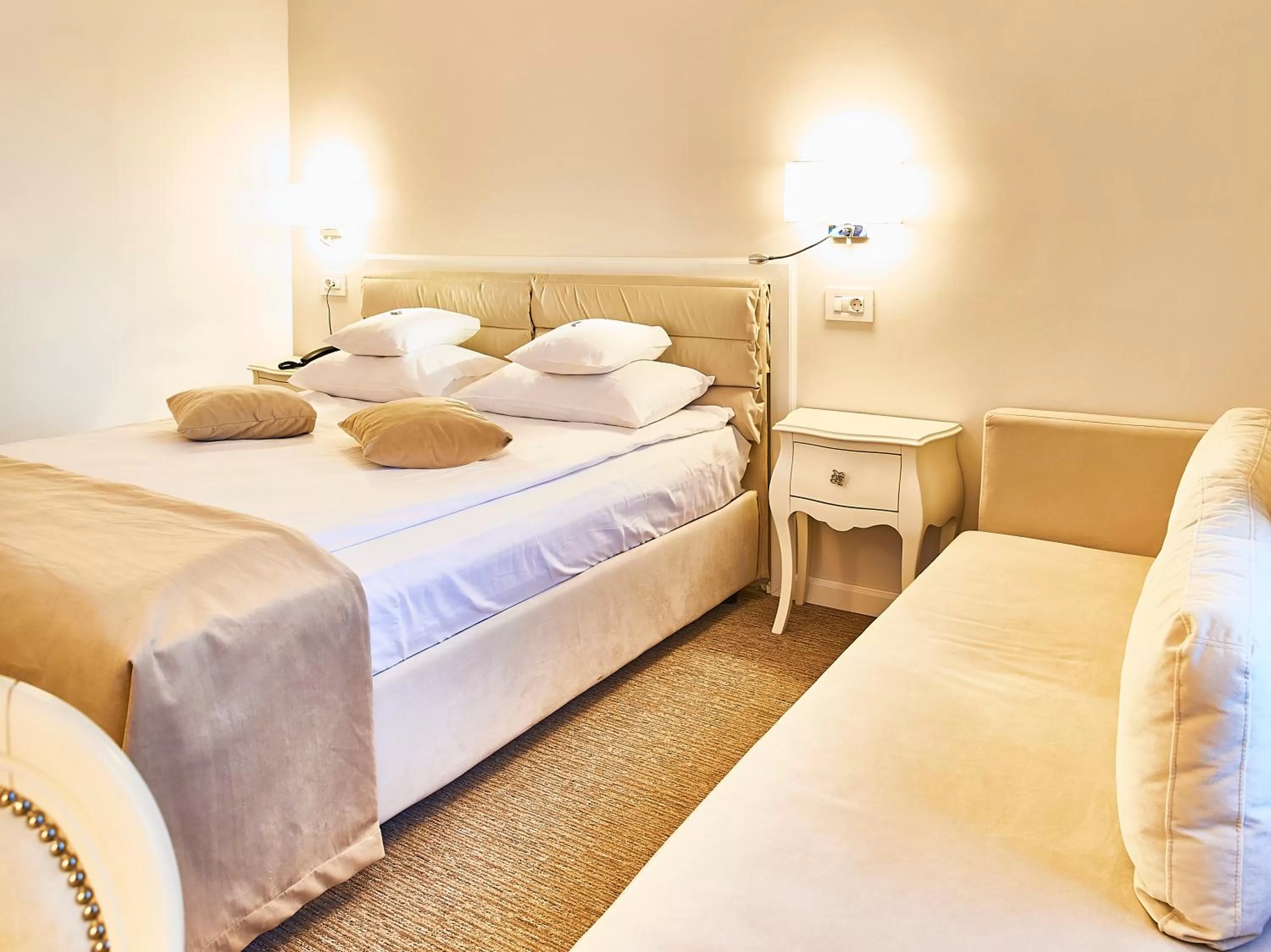 Bed in Continental Forum Tirgu Mures