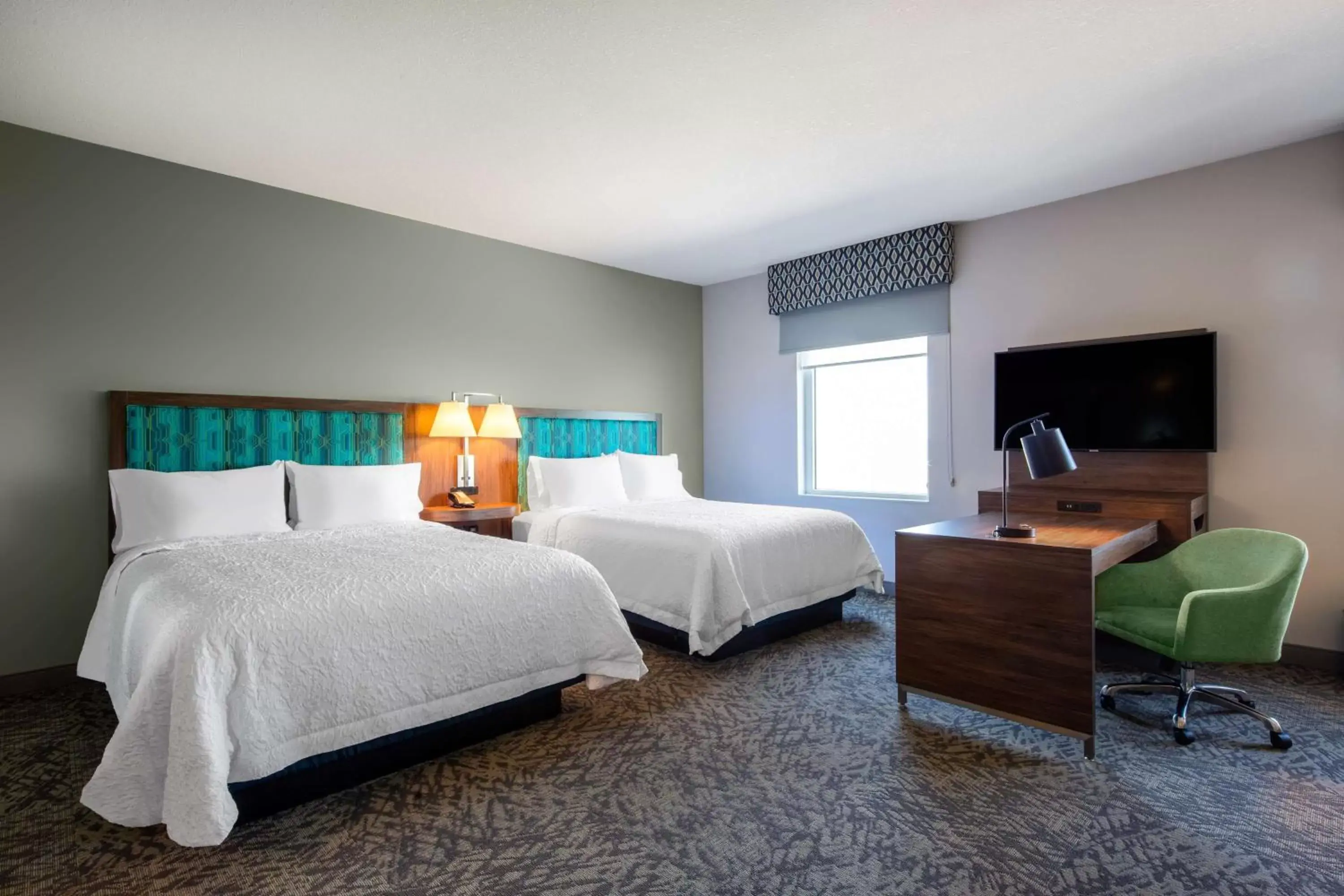 Bedroom, Bed in Hampton Inn & Suites Edmonton St. Albert, Ab