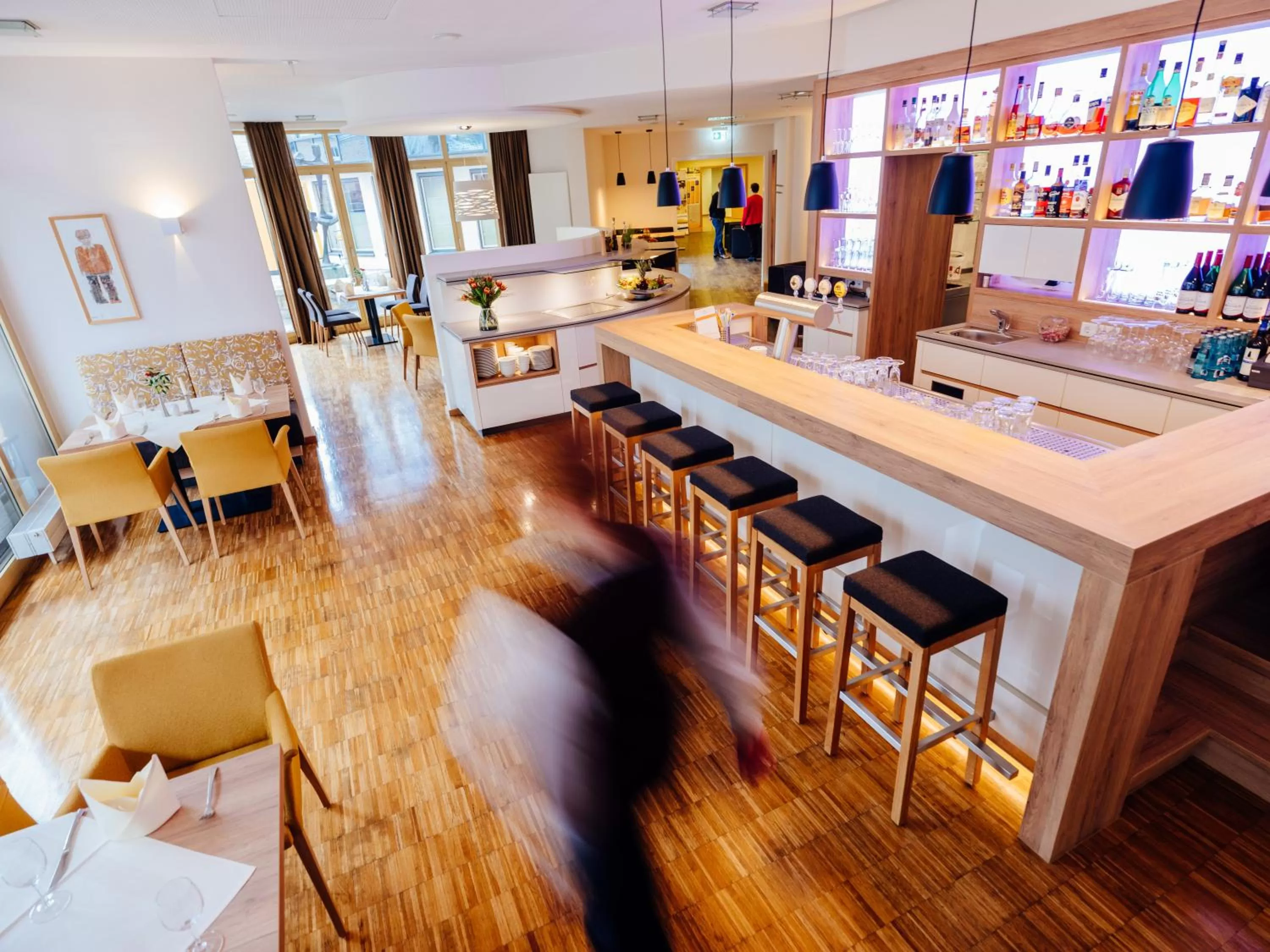 Restaurant/places to eat in Hotel Aspethera