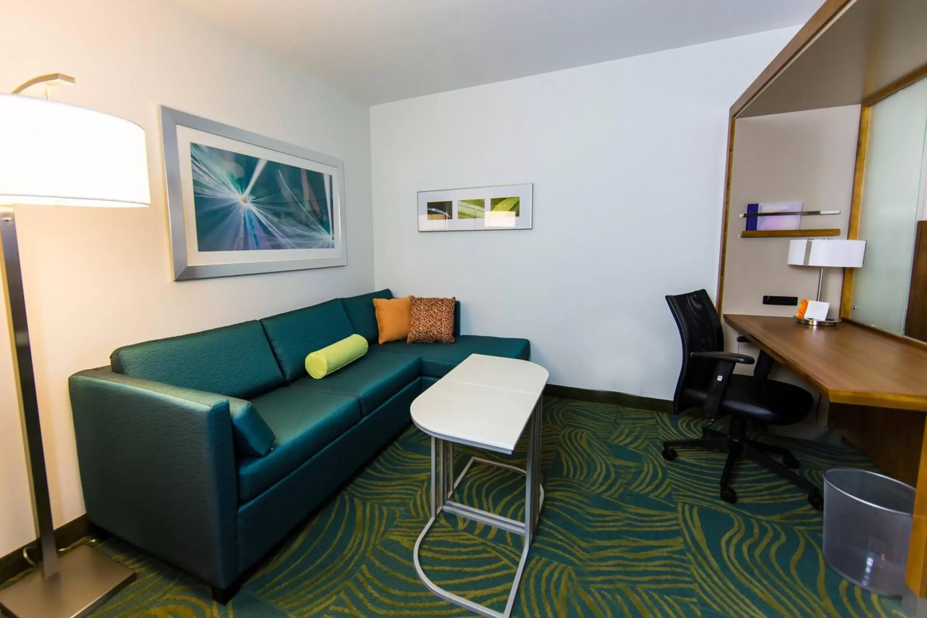Photo of the whole room, Seating Area in SpringHill Suites Lumberton