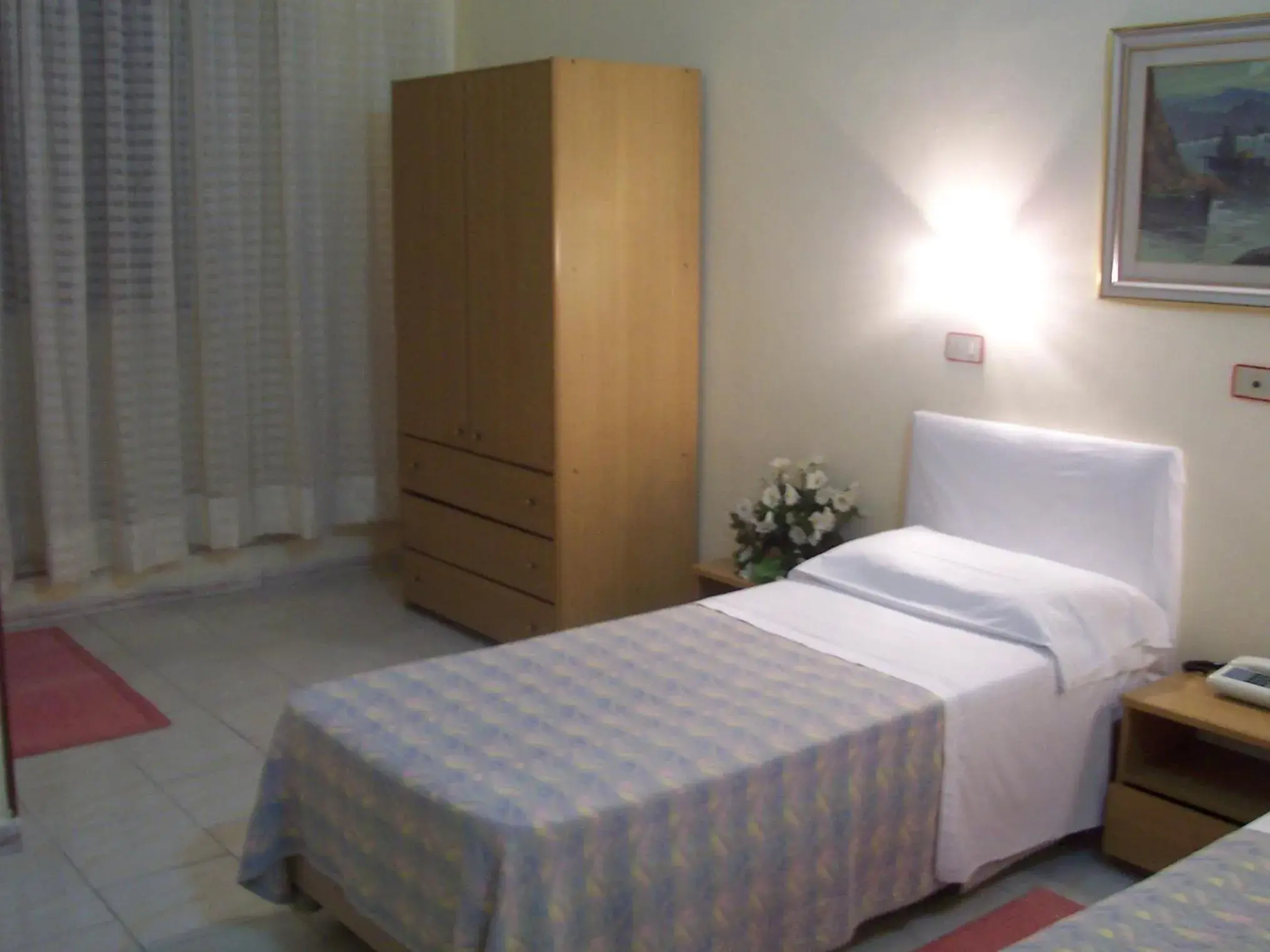 Bedroom, Bed in Hotel Pensione Romeo