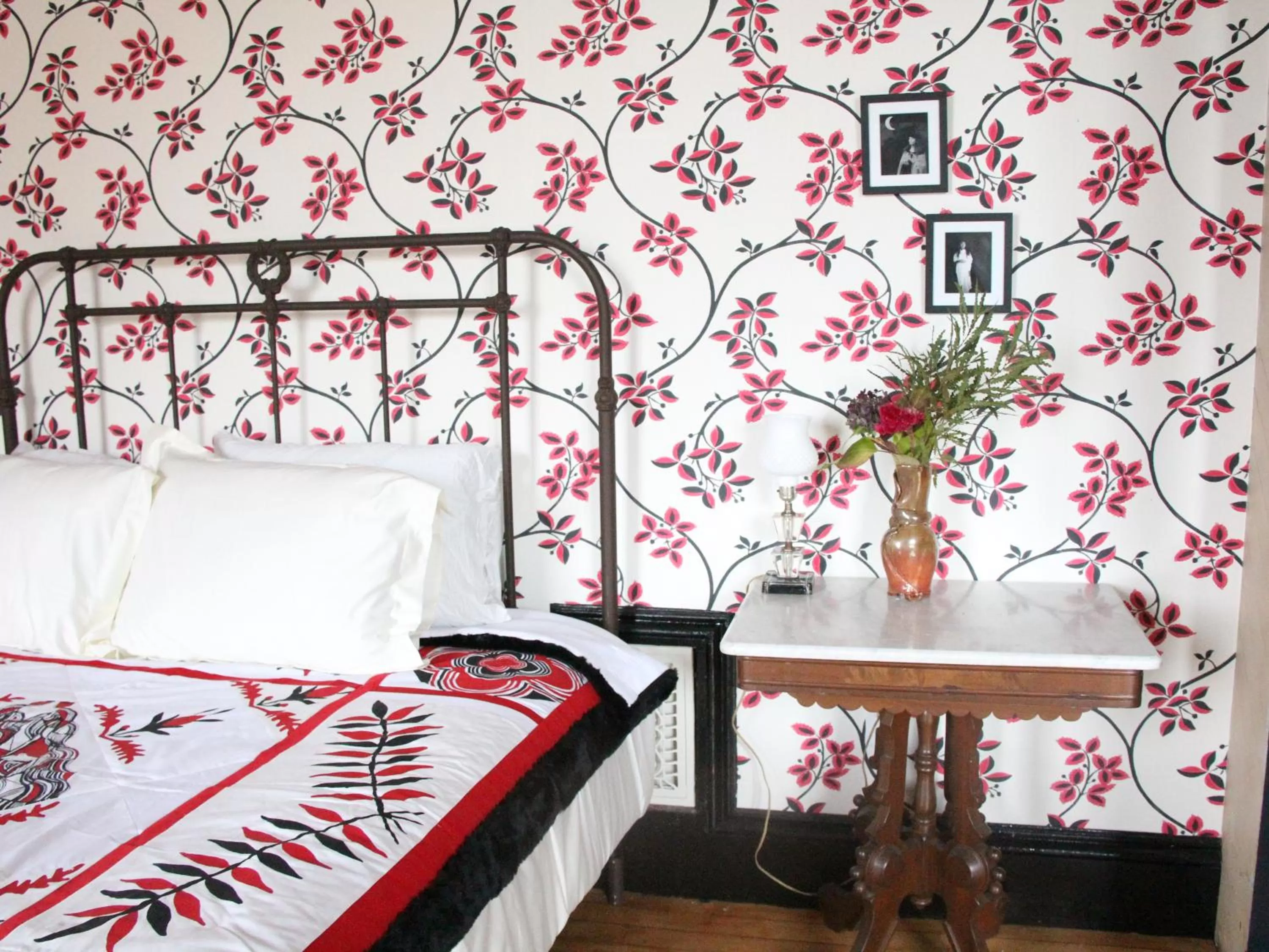 Bed in The Wedding Cake House