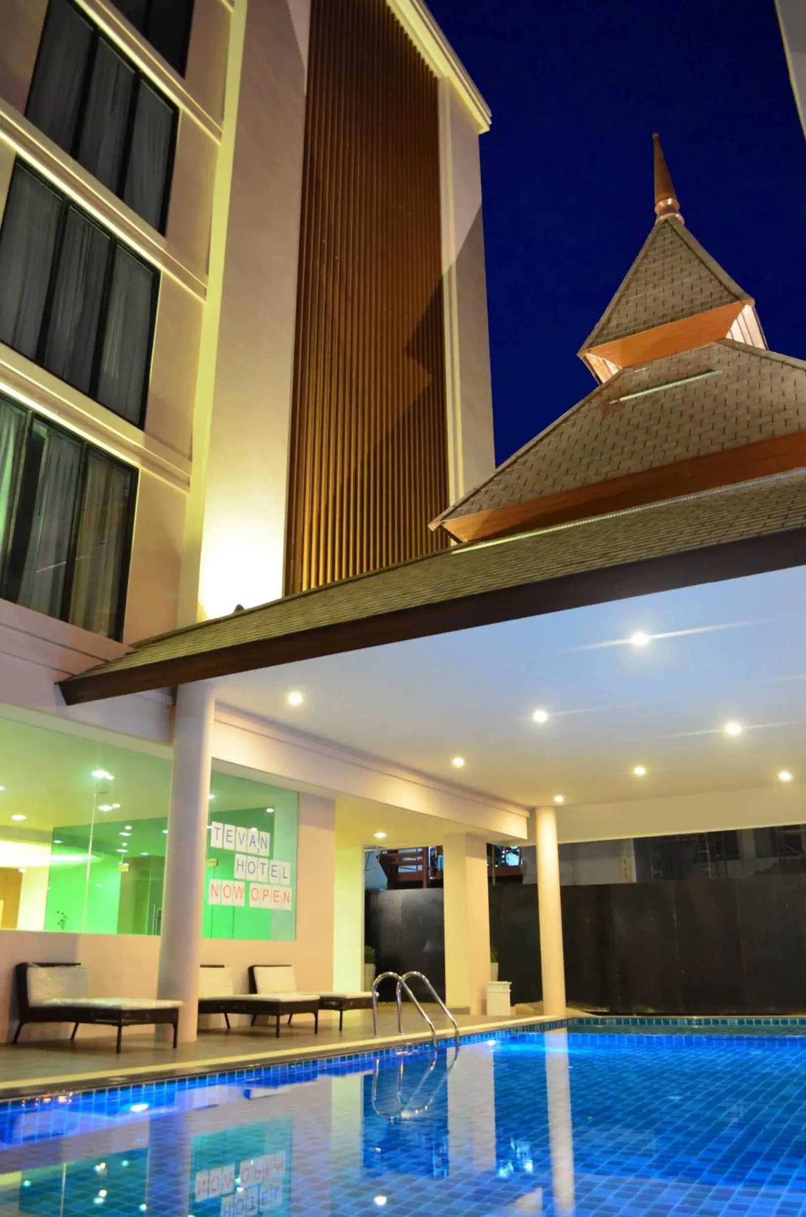 Swimming pool in Tevan Jomtien Pattaya Swimming pool in Tevan Jomtien Pattaya