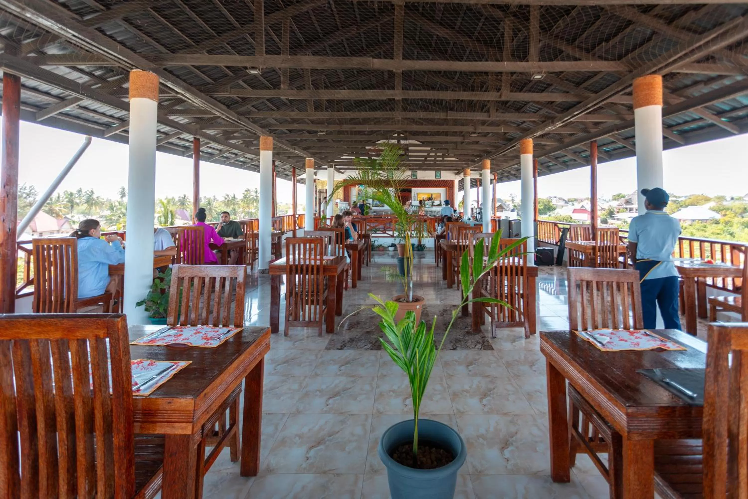 Restaurant/Places to Eat in Canary Nungwi Hotel & Free SPA