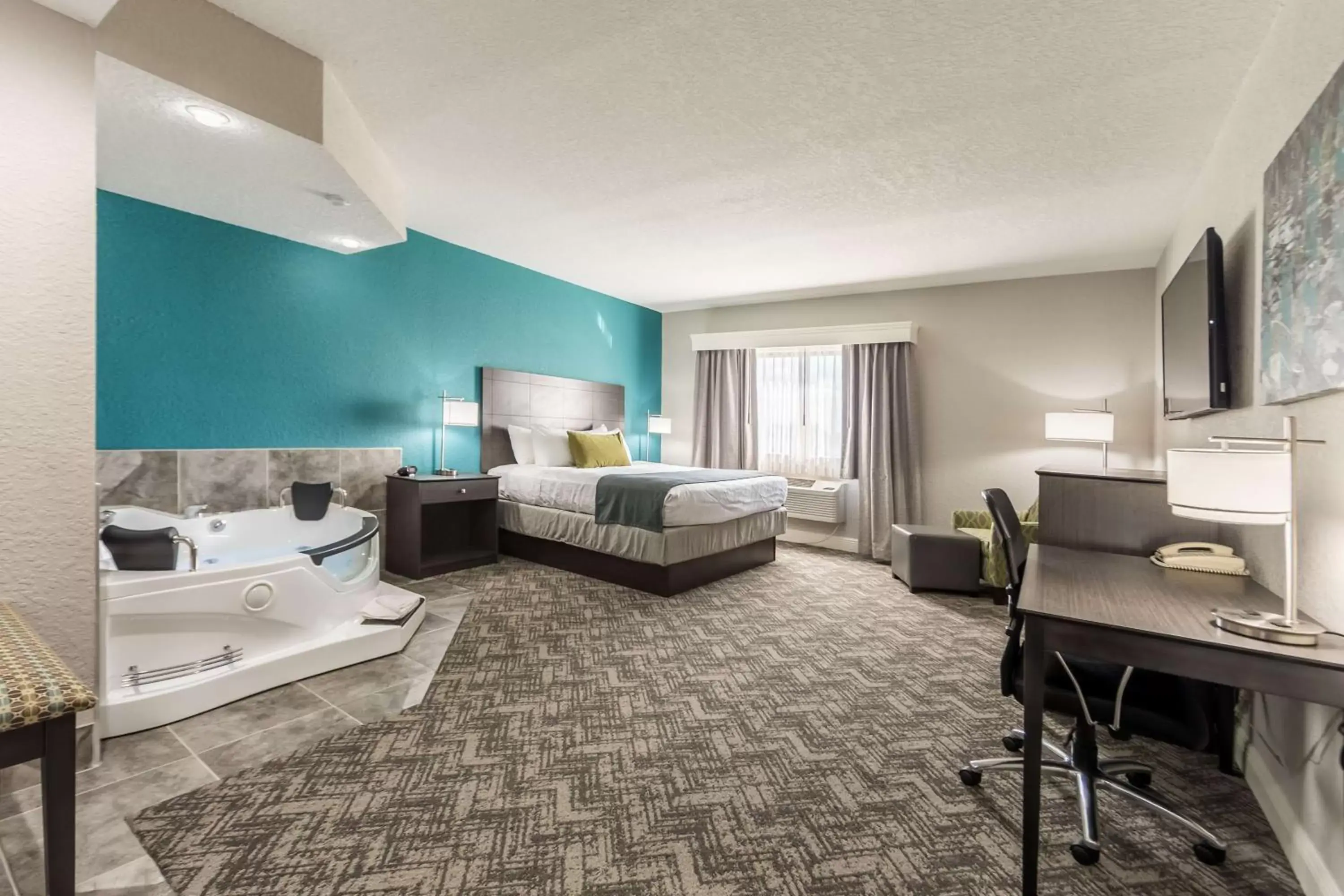 Photo of the whole room, Bed in Best Western Plus Sebastian Hotel & Suites Photo of the whole room, Bed in Best Western Plus Sebastian Hotel & Suites