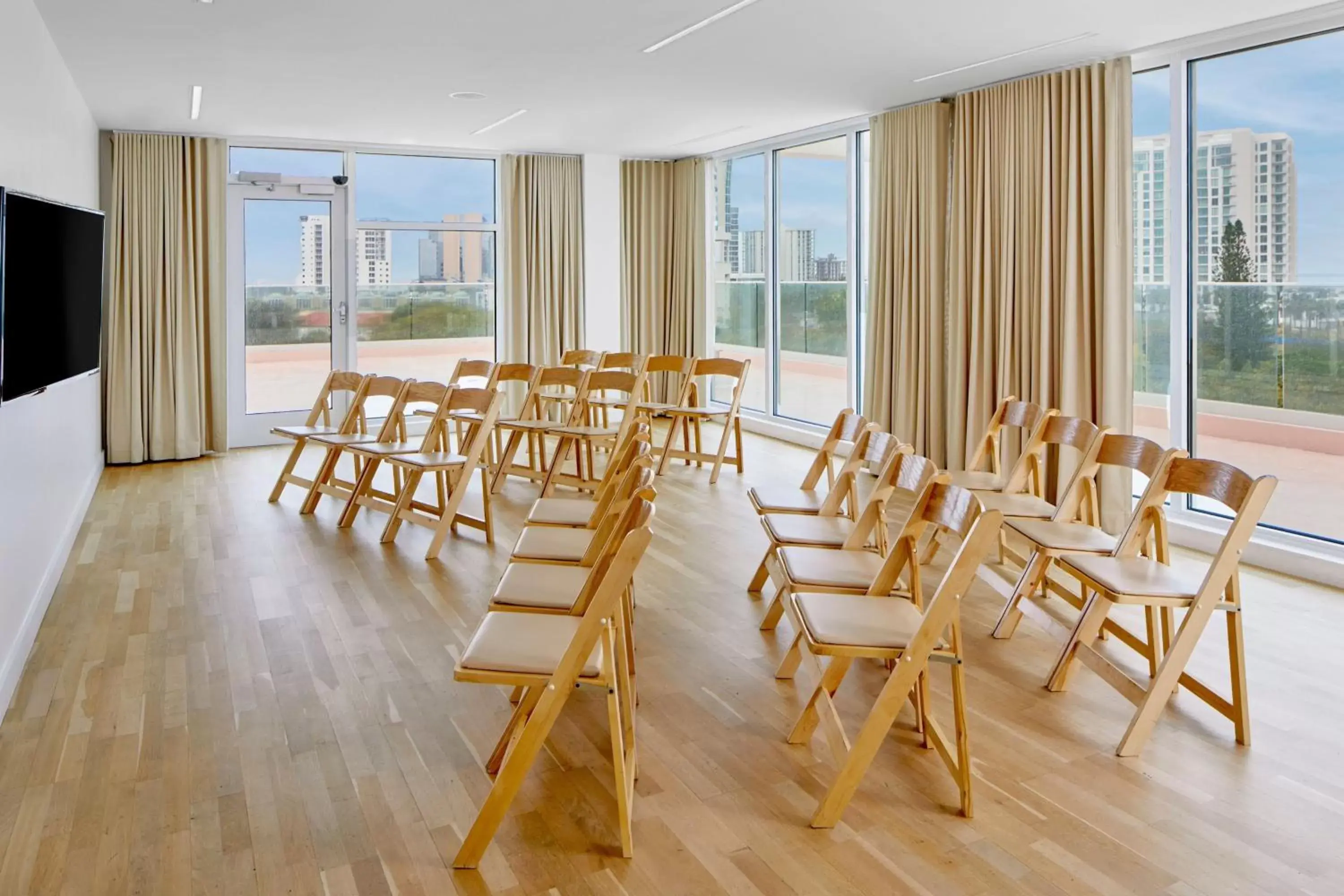 Meeting/conference room in The Sarasota Modern, a Tribute Portfolio Hotel